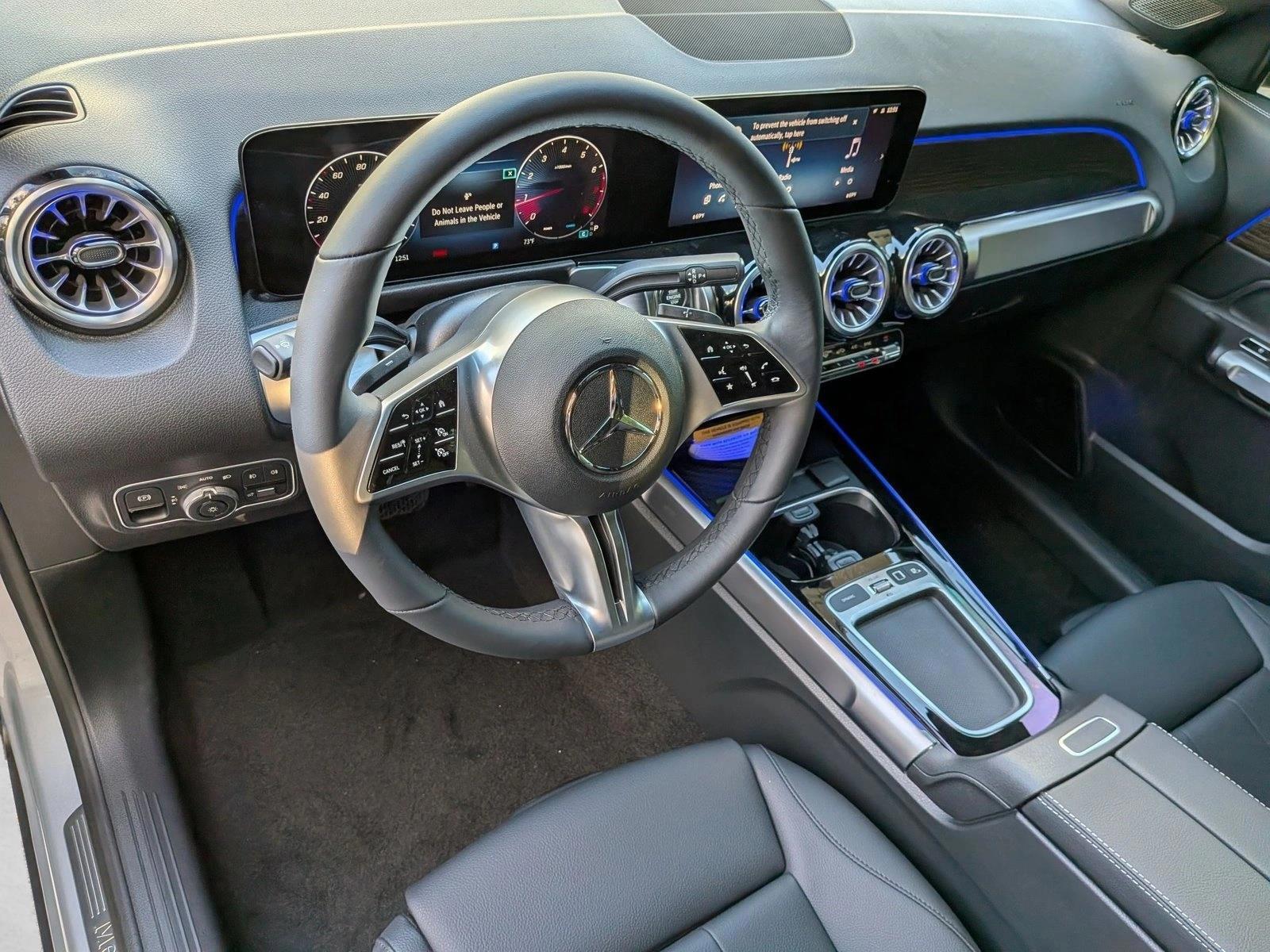 Thumbnail: 2026 Mercedes-Benz GLB - 3