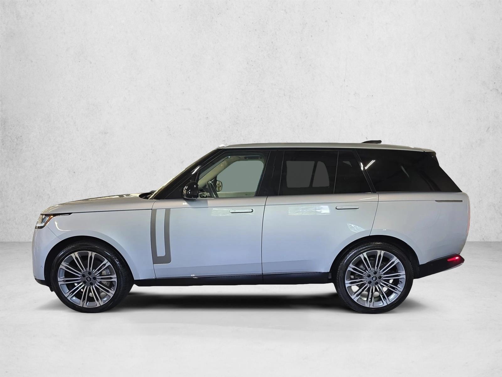 Thumbnail: 2023 Land Rover Range Rover - 2
