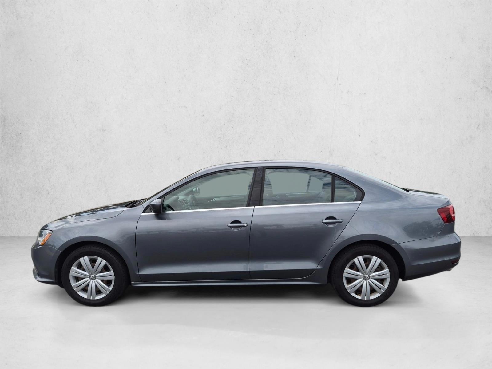 Thumbnail: 2017 Volkswagen Jetta - 2