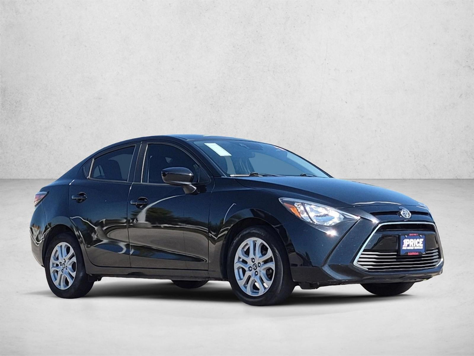 2017 Toyota Yaris iA, photo 3