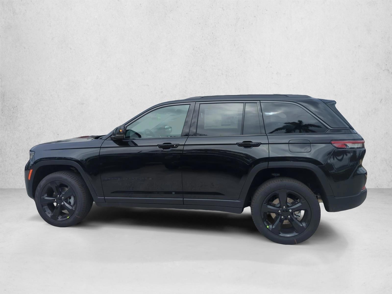 Thumbnail: 2026 Jeep Grand Cherokee - 2