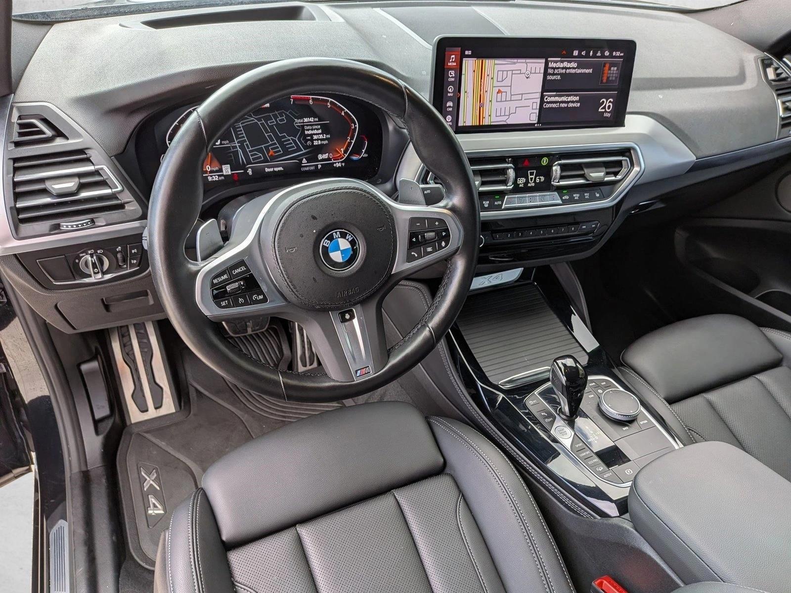 Thumbnail: 2023 BMW X4 - 3