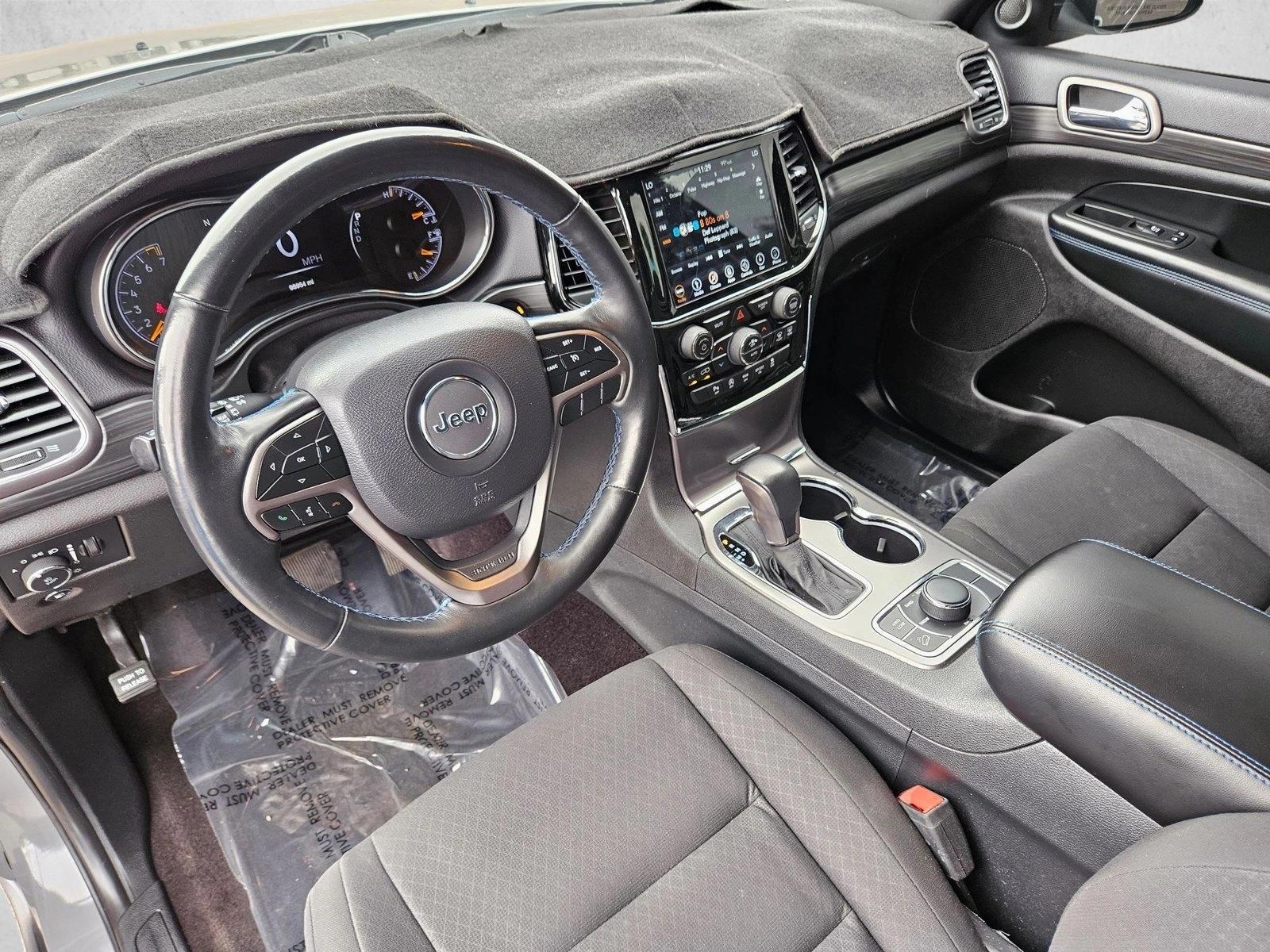 Thumbnail: 2019 Jeep Grand Cherokee - 3