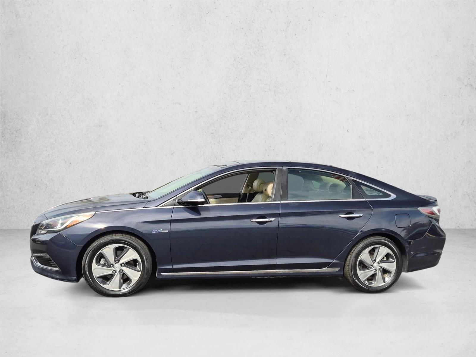 Thumbnail: 2017 Hyundai Sonata - 2