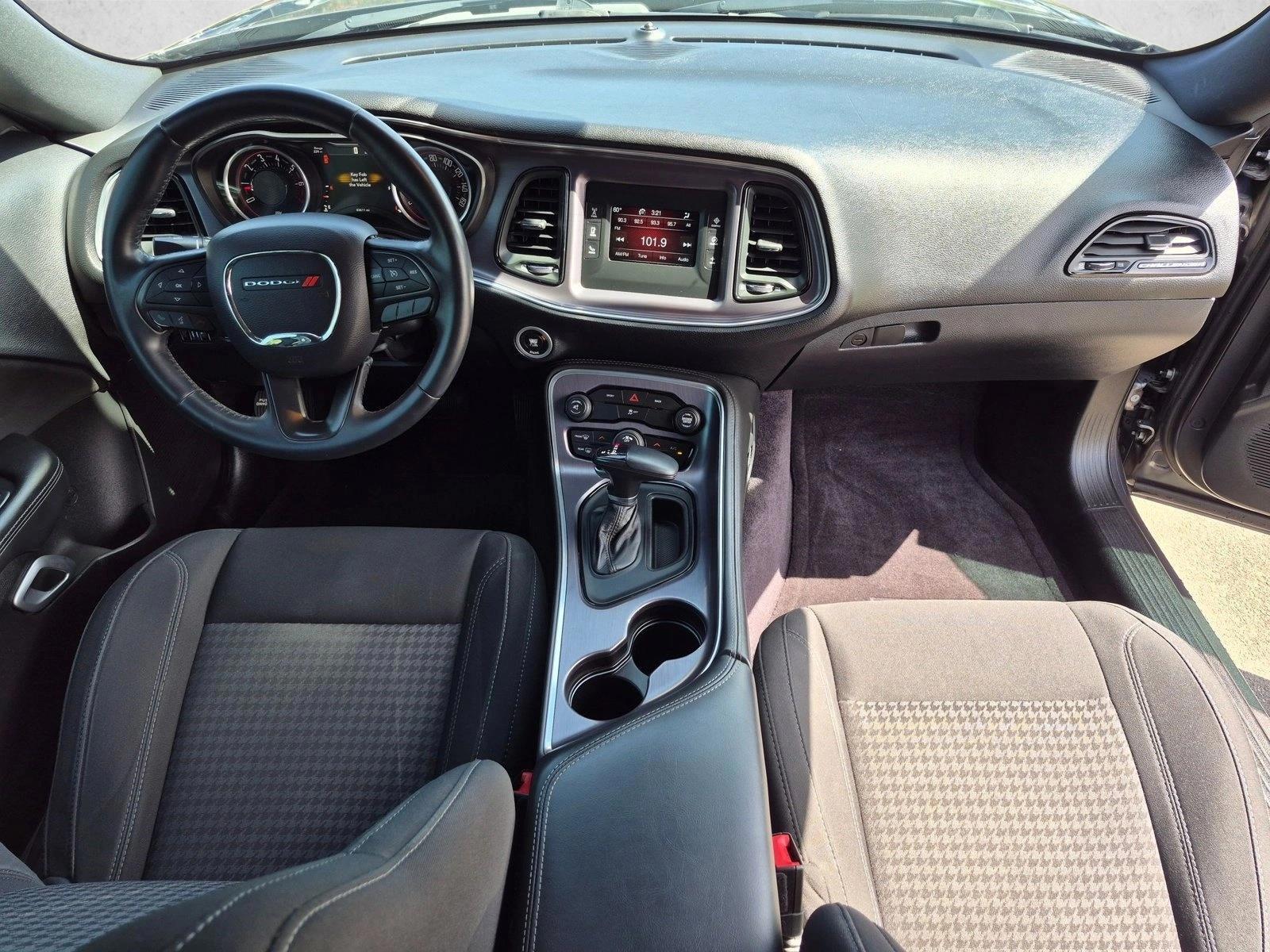 Thumbnail: 2016 Dodge Challenger - 3