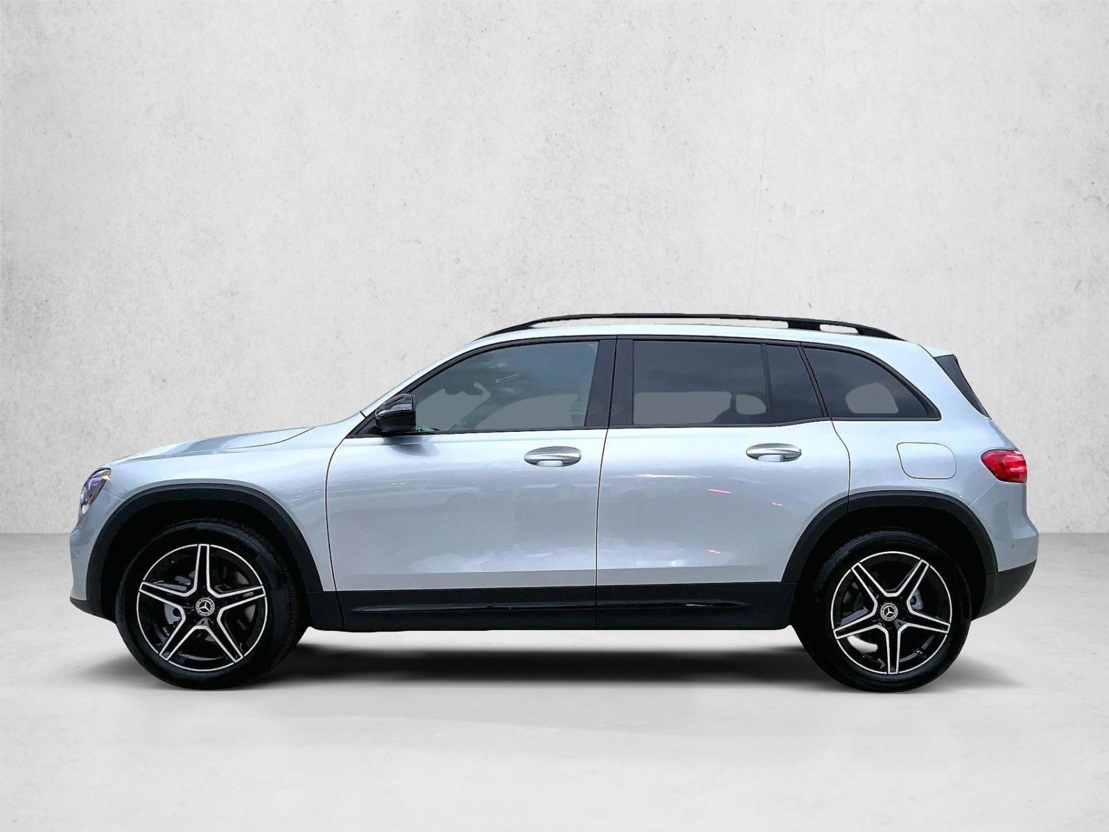 Thumbnail: 2026 Mercedes-Benz GLB - 2