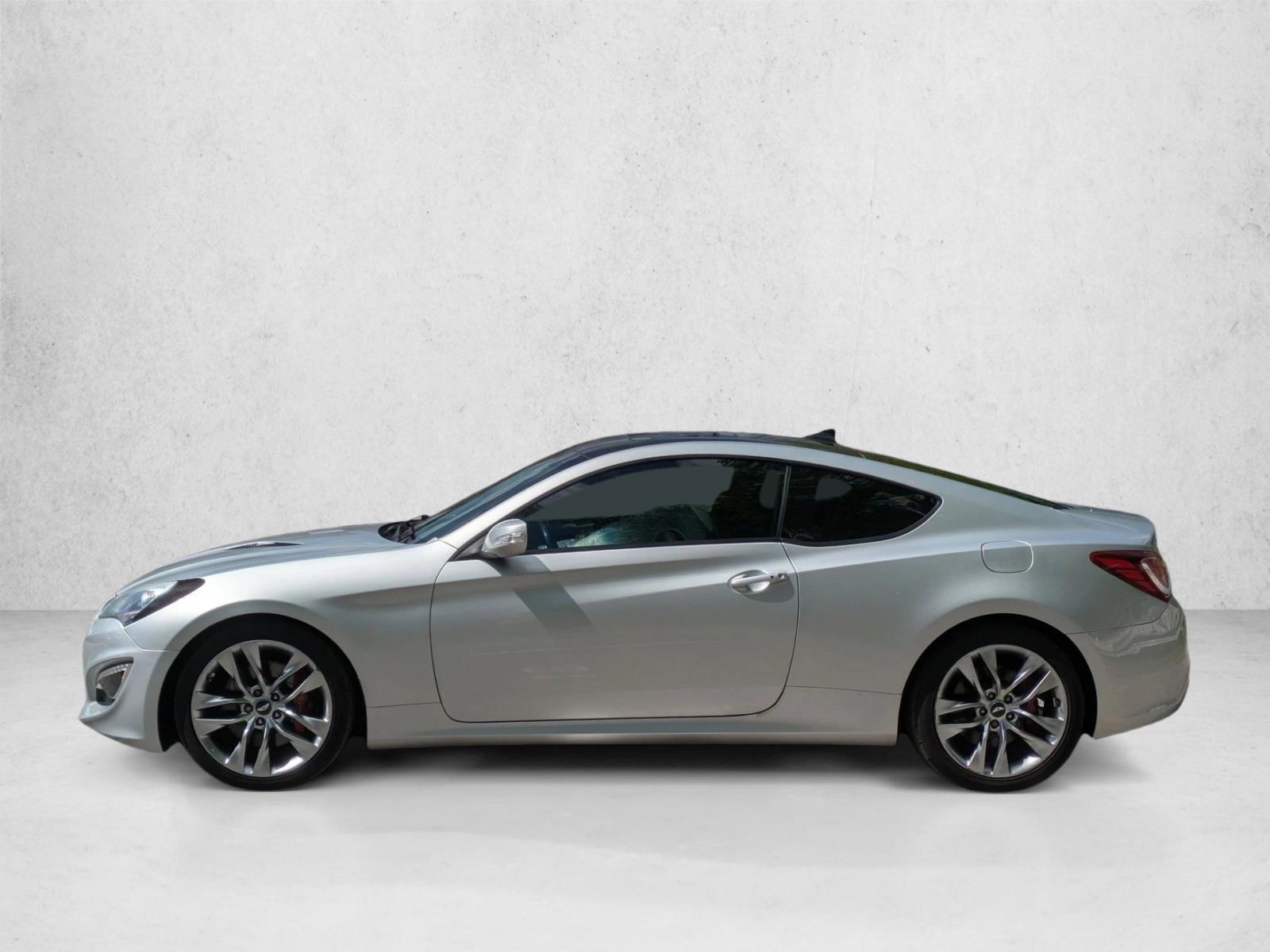 Thumbnail: 2013 Hyundai Genesis - 2