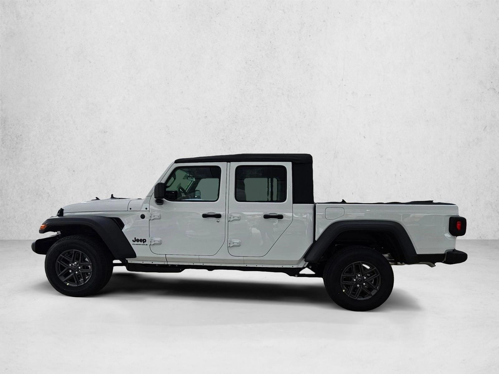 Thumbnail: 2026 Jeep Gladiator - 2