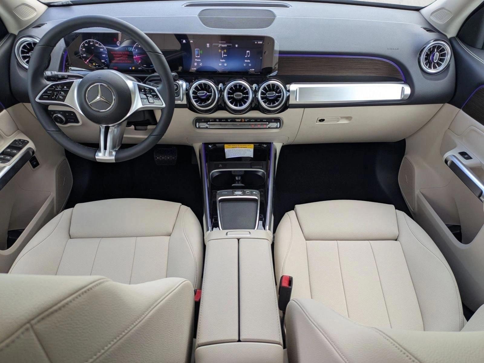 Thumbnail: 2026 Mercedes-Benz GLB - 4
