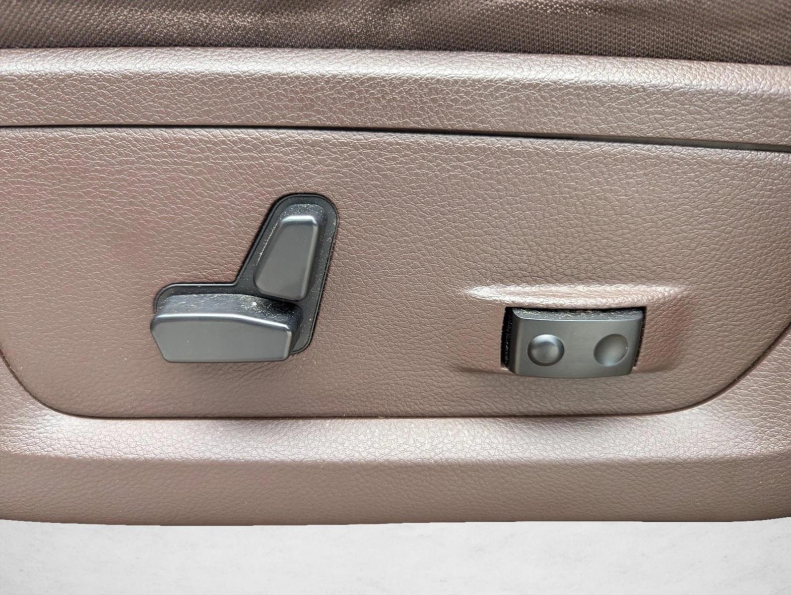 Thumbnail: 2015 RAM 1500 - 3