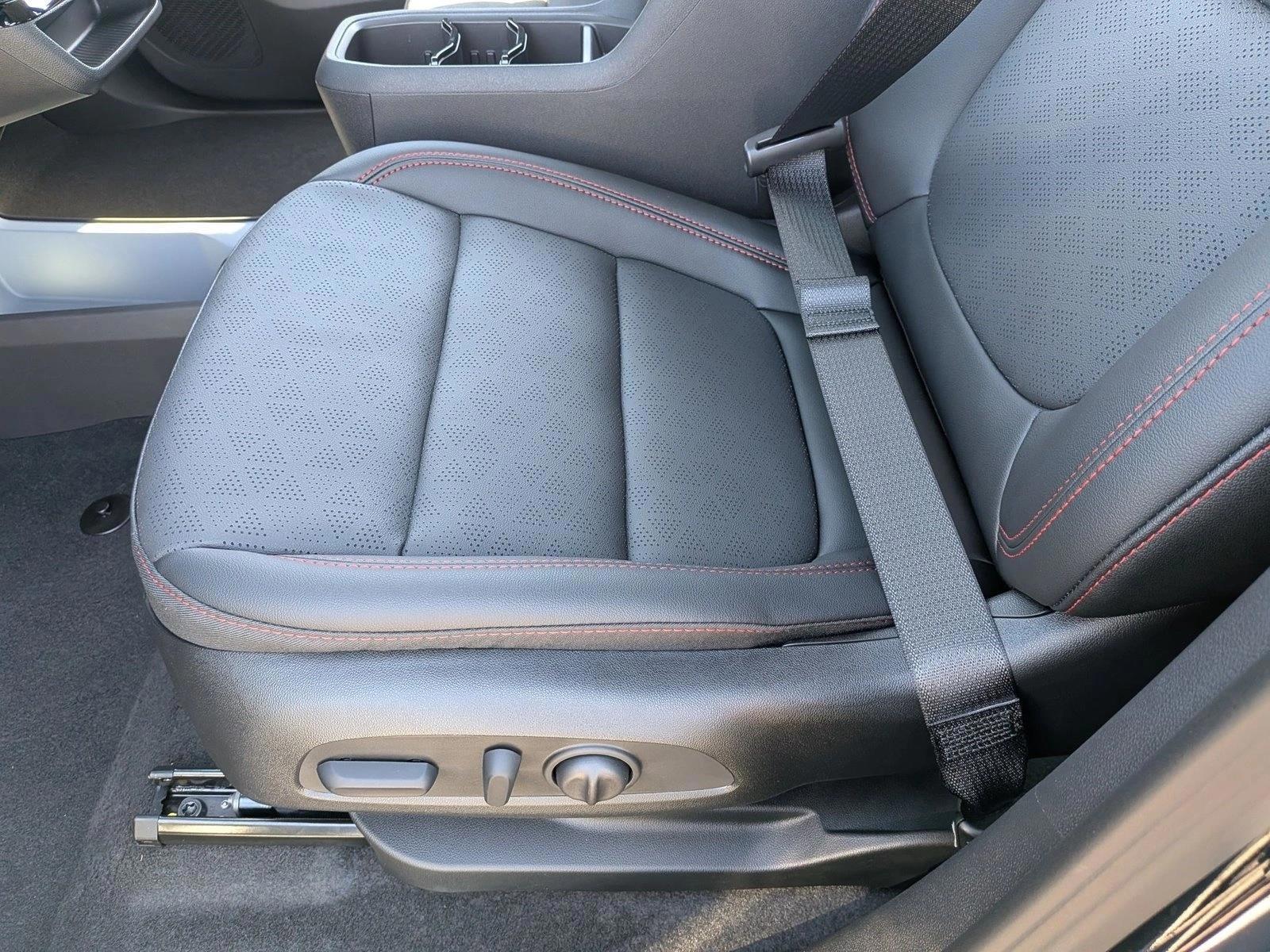 Thumbnail: 2027 Chevrolet Bolt EV - 5
