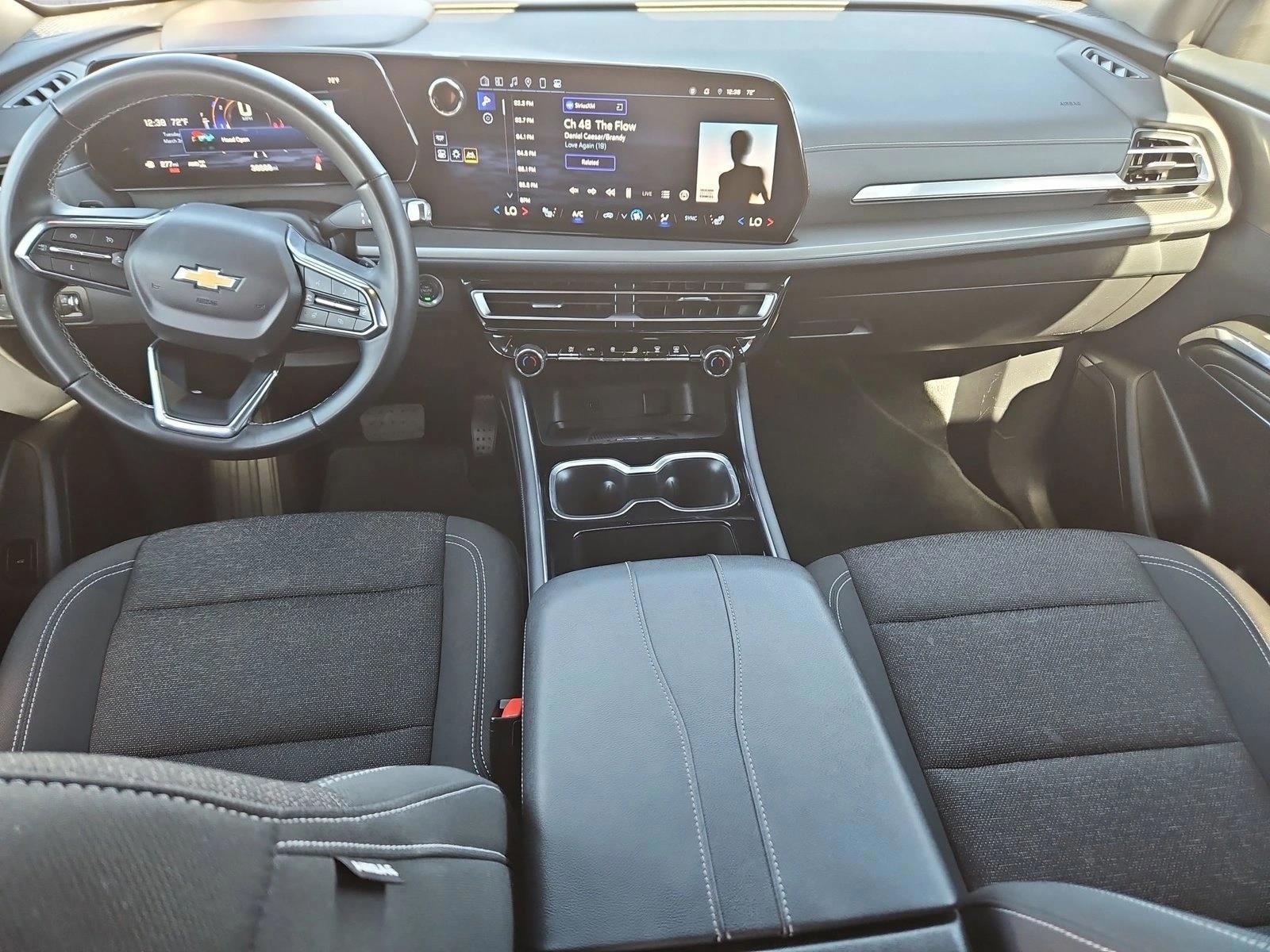 Thumbnail: 2025 Chevrolet Traverse - 4