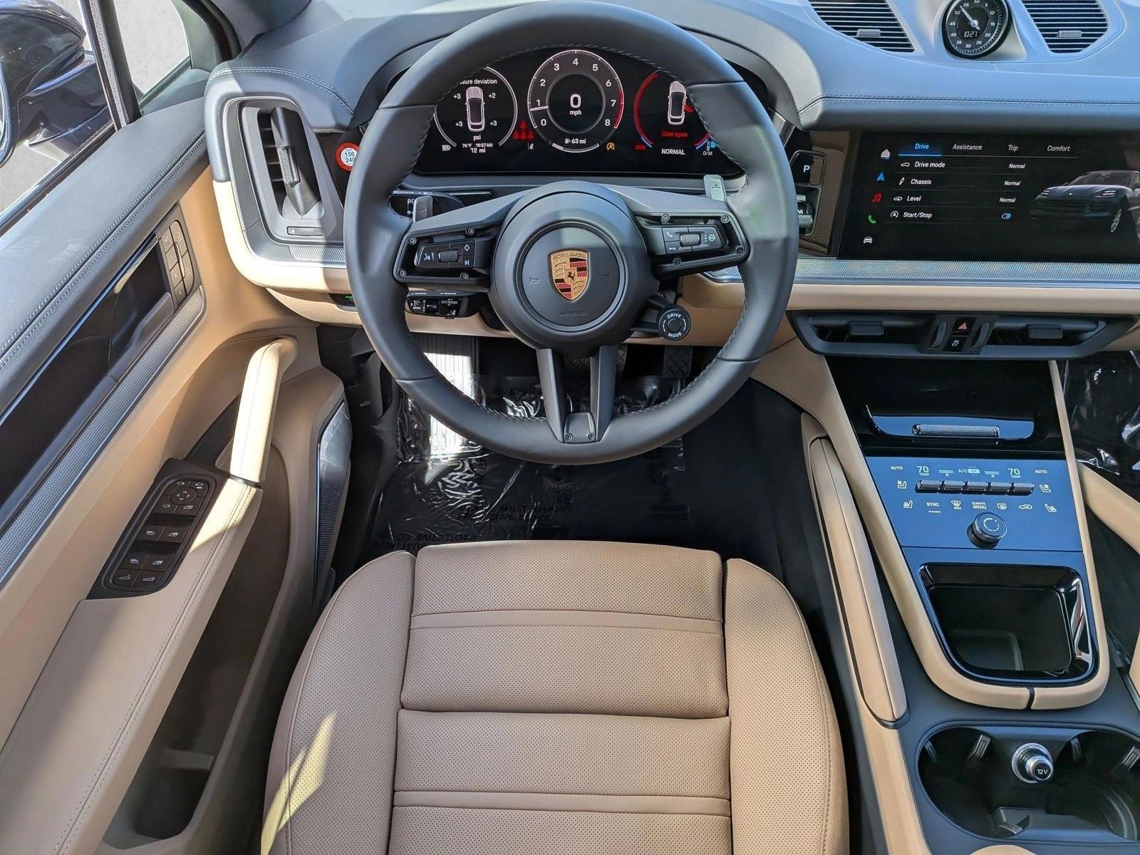 Thumbnail: 2026 Porsche Cayenne - 3