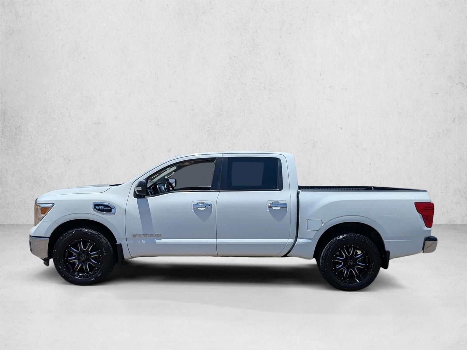 Thumbnail: 2017 Nissan Titan - 2