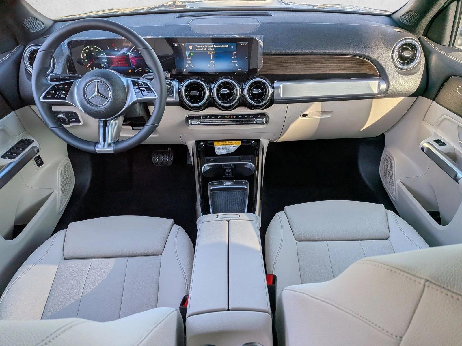 Thumbnail: 2026 Mercedes-Benz GLB - 3