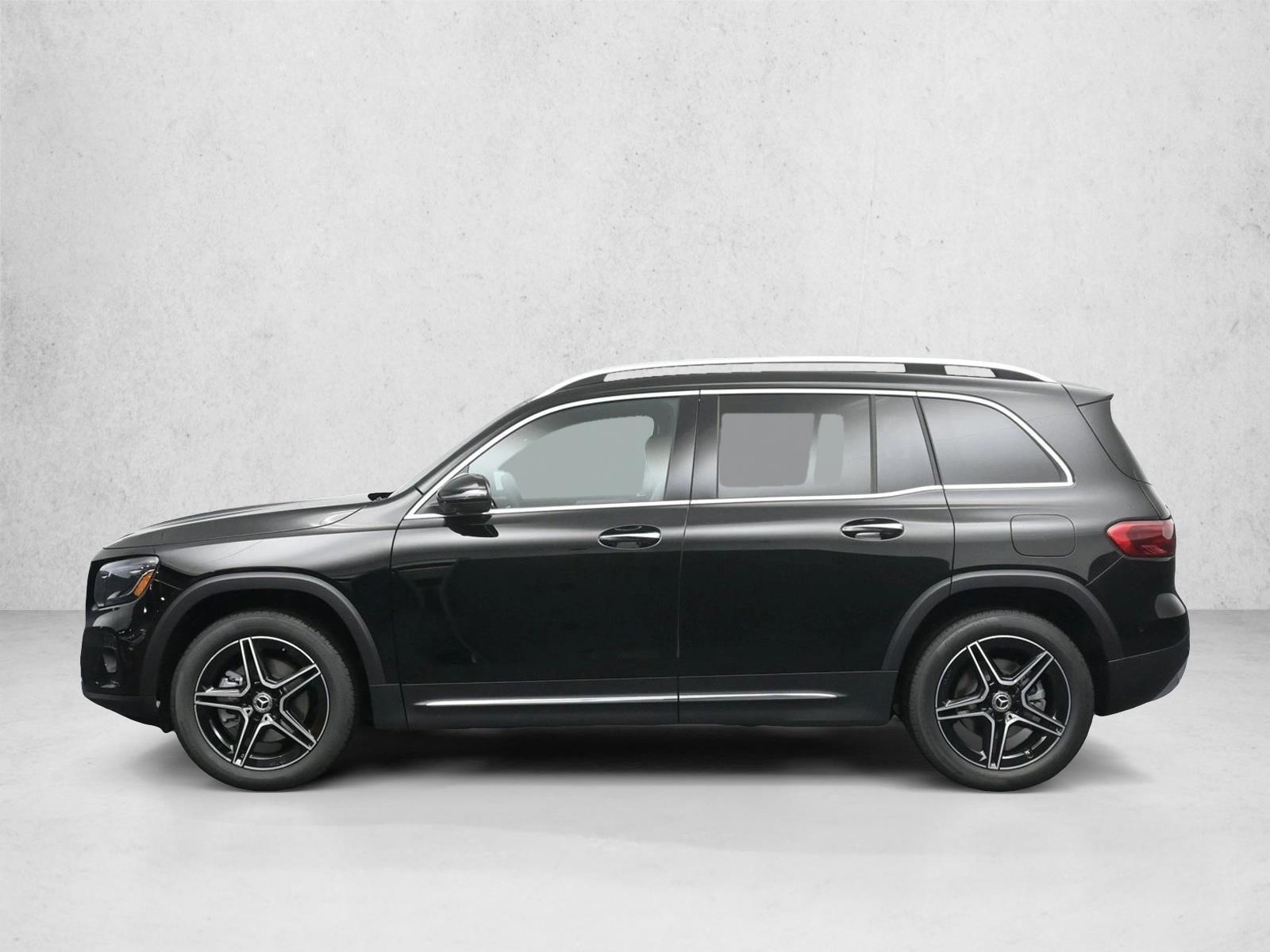 Thumbnail: 2026 Mercedes-Benz GLB - 2
