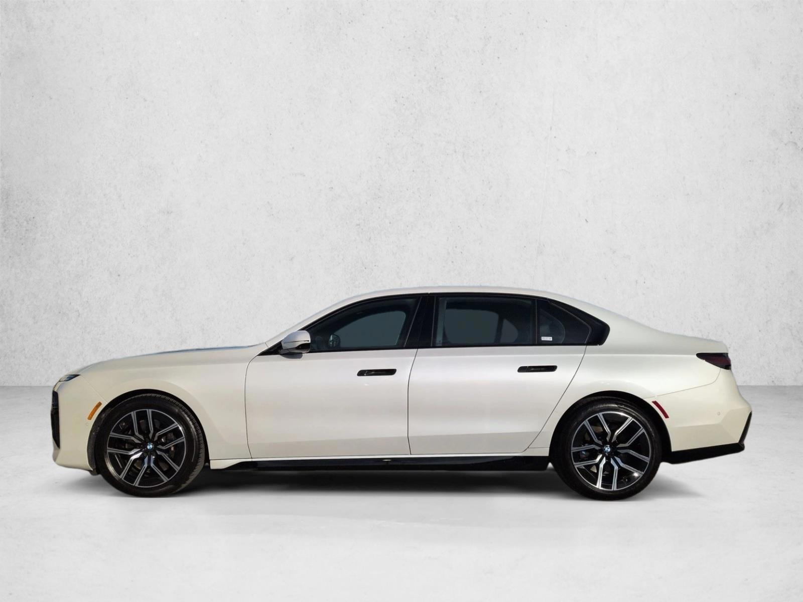 Thumbnail: 2025 BMW 7 Series - 2
