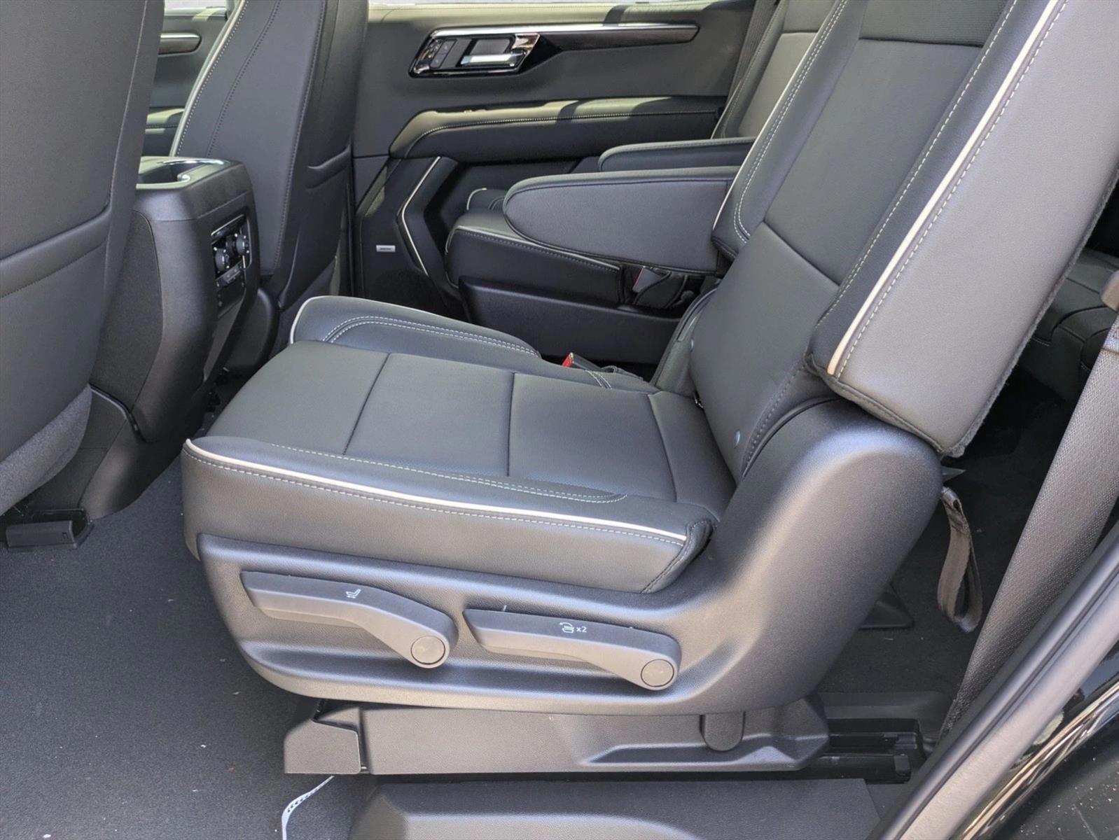Thumbnail: 2026 Chevrolet Tahoe - 4