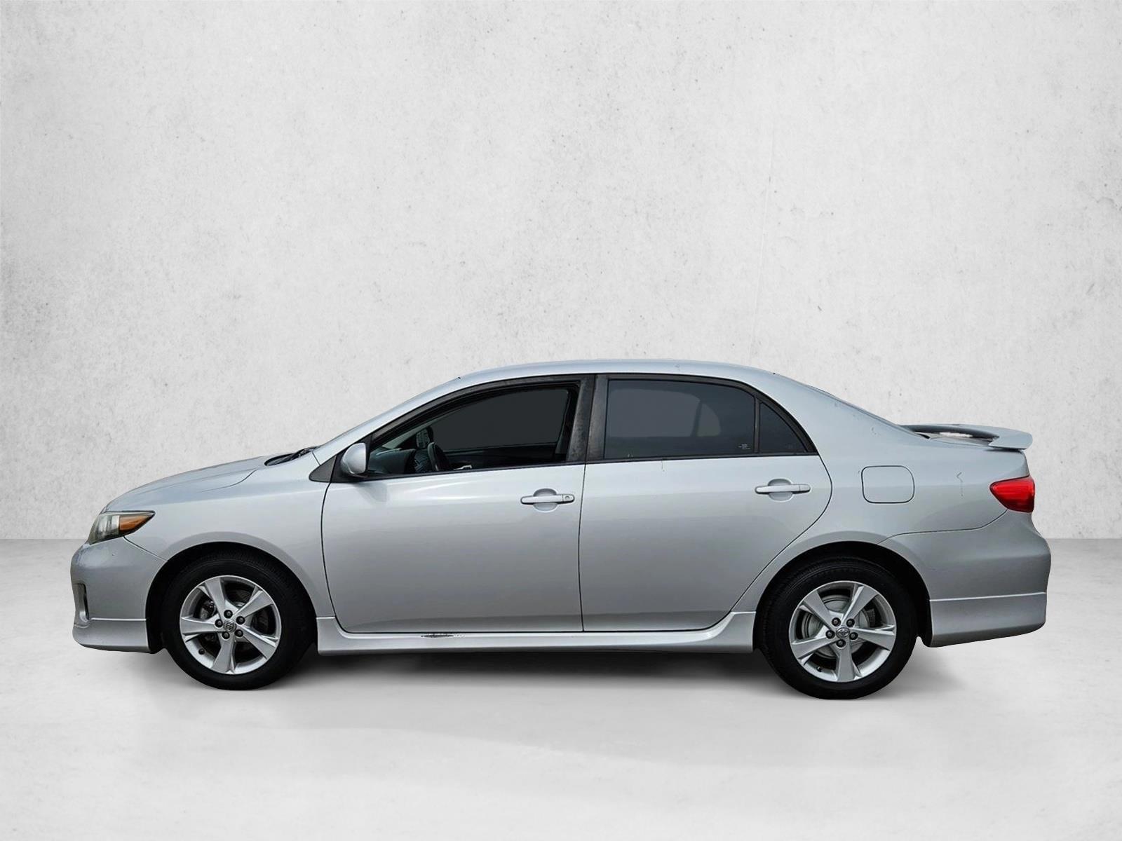 Thumbnail: 2012 Toyota Corolla - 3
