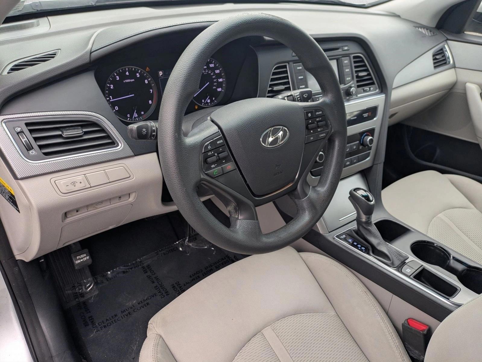 Thumbnail: 2015 Hyundai Sonata - 3
