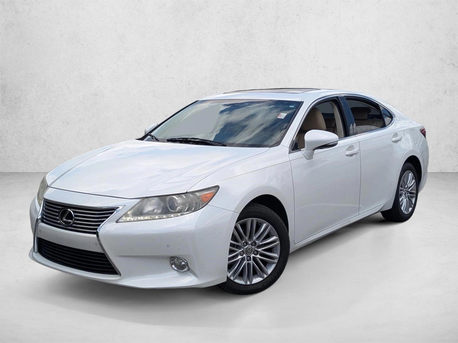 Thumbnail: 2013 Lexus ES - 1