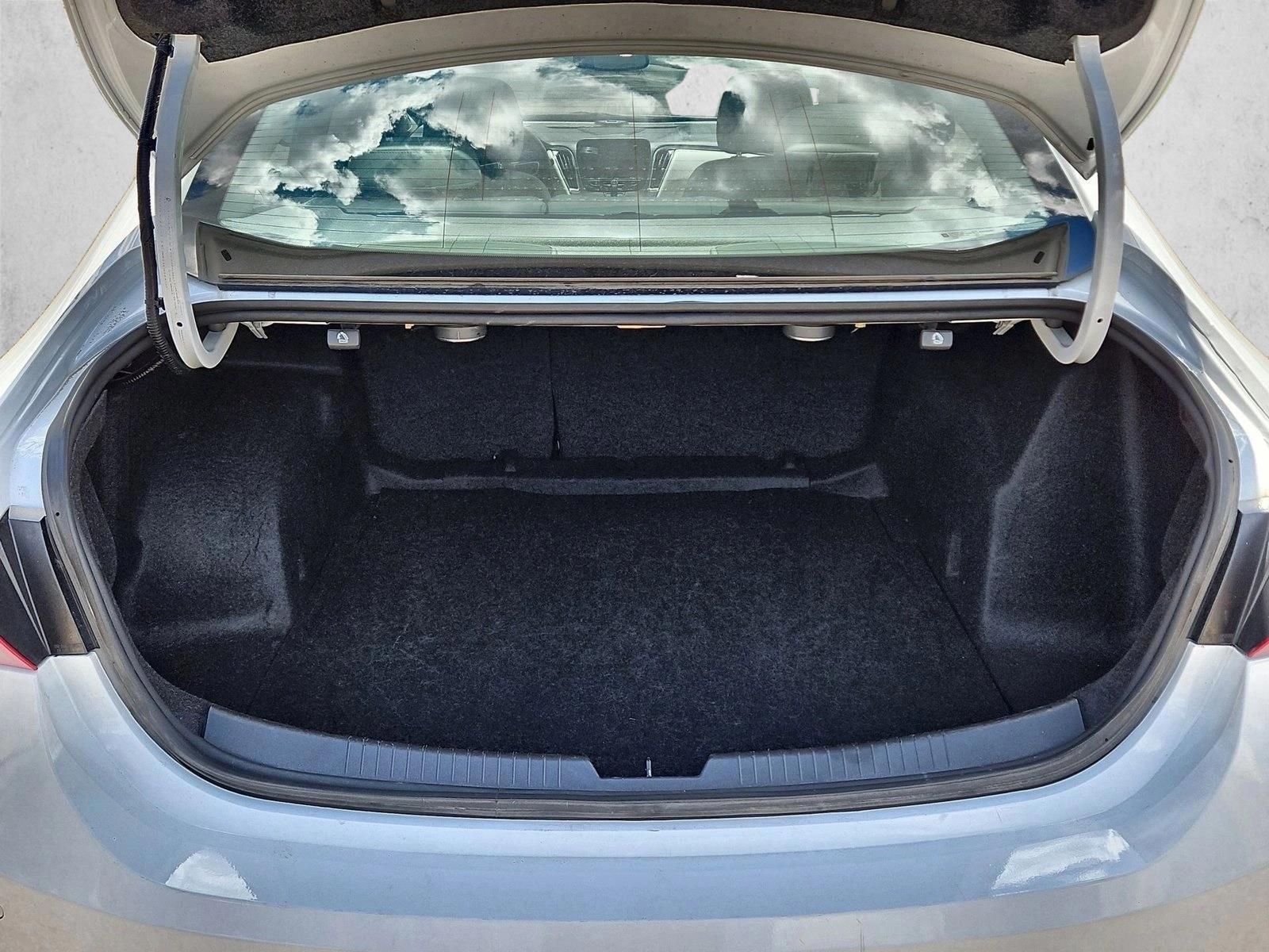 2024 Chevrolet Malibu 2LT - Photo 6