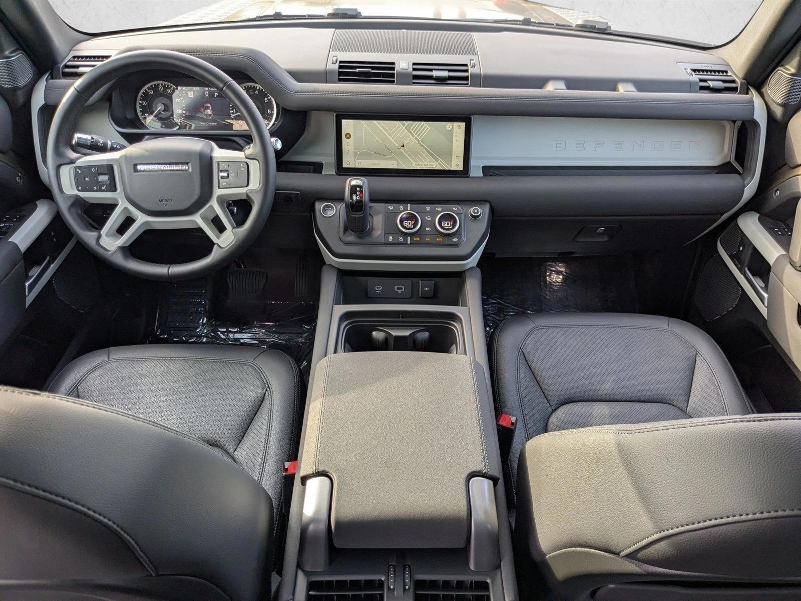 Thumbnail: 2022 Land Rover Defender - 3