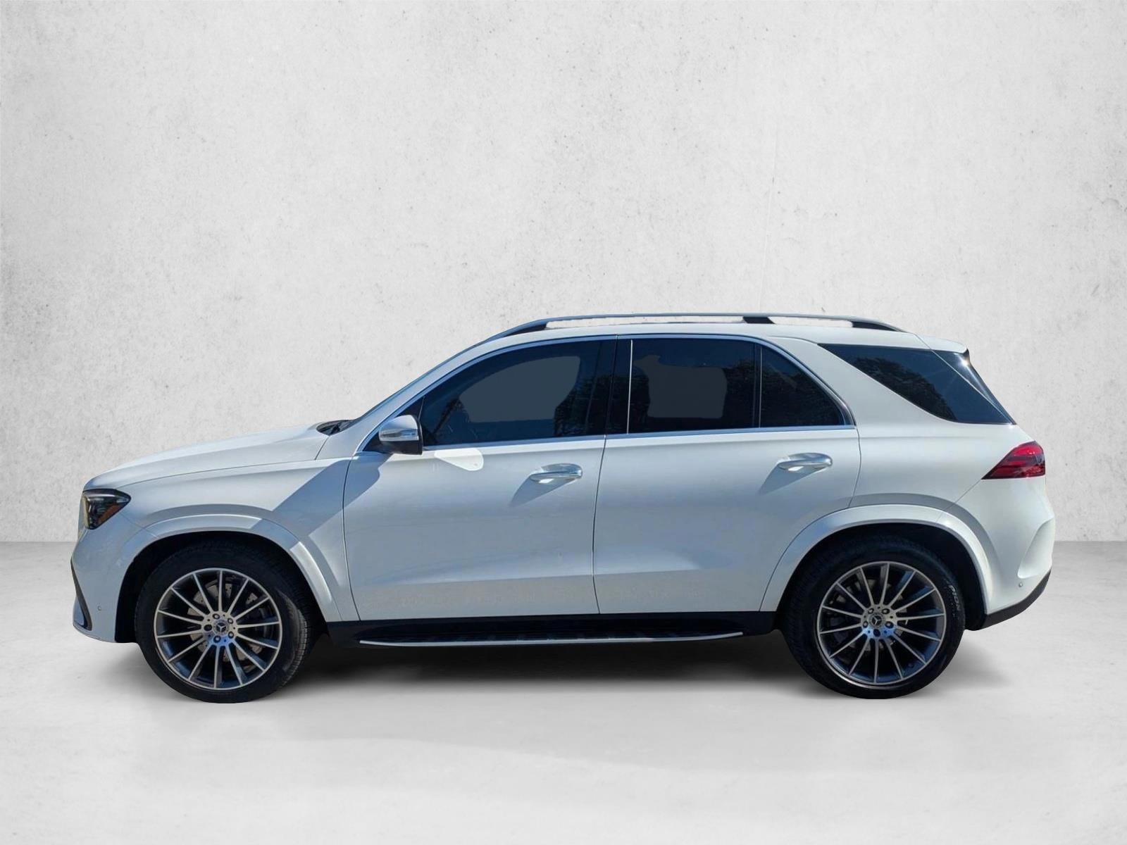 Thumbnail: 2026 Mercedes-Benz GLE - 2