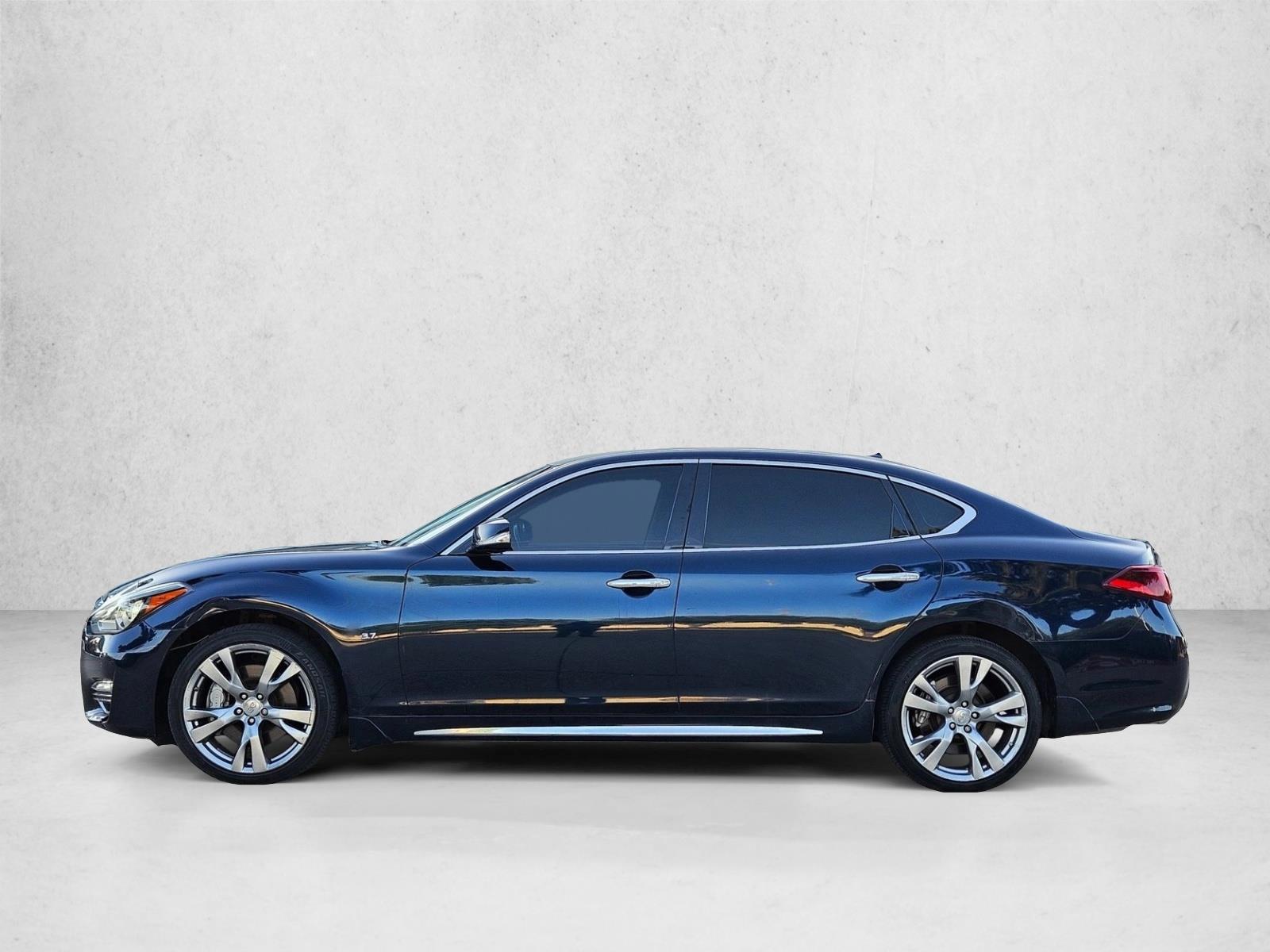 Thumbnail: 2016 INFINITI Q70 - 2