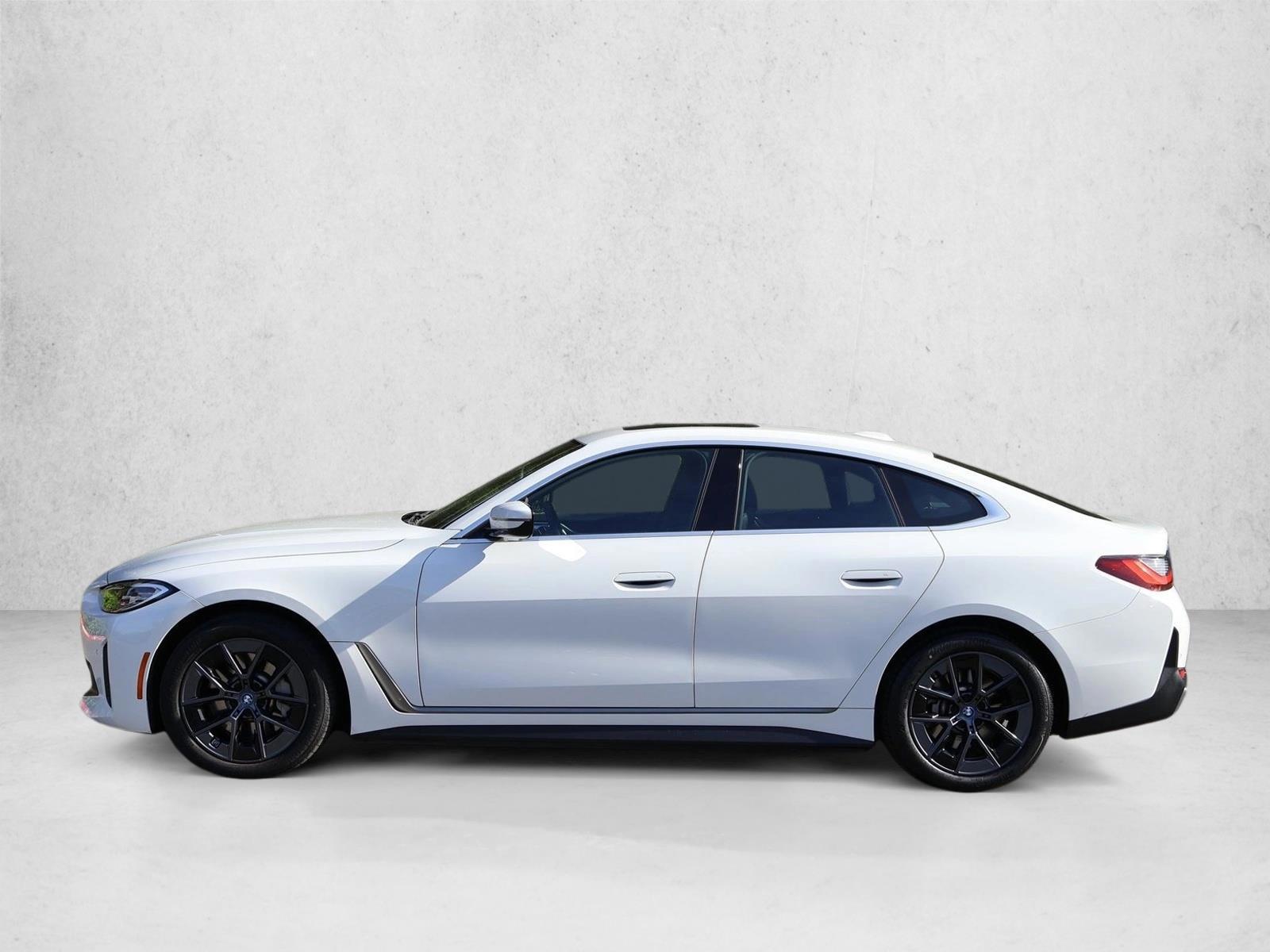 Thumbnail: 2023 BMW i4 - 2
