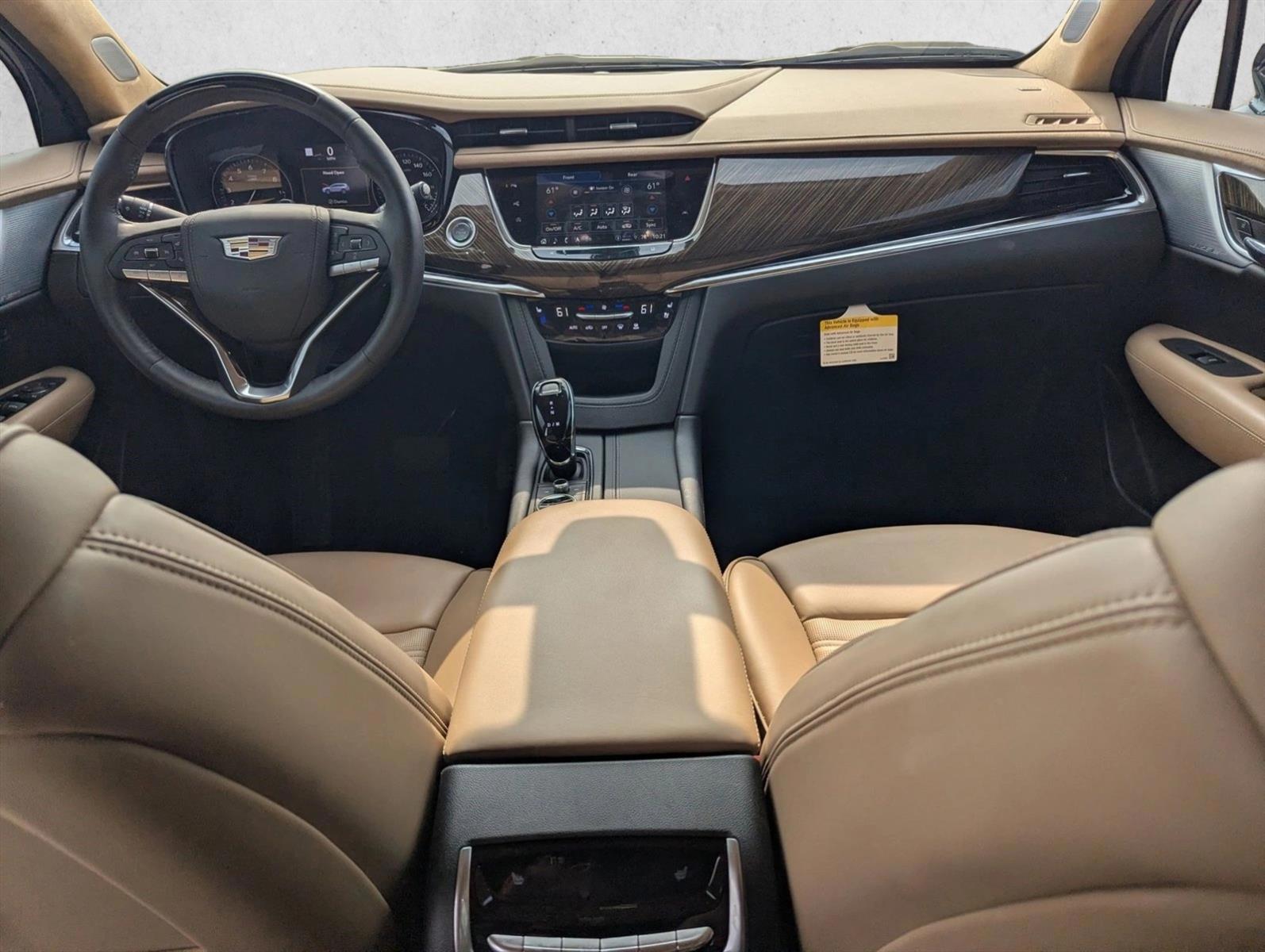 Thumbnail: 2025 Cadillac XT6 - 3