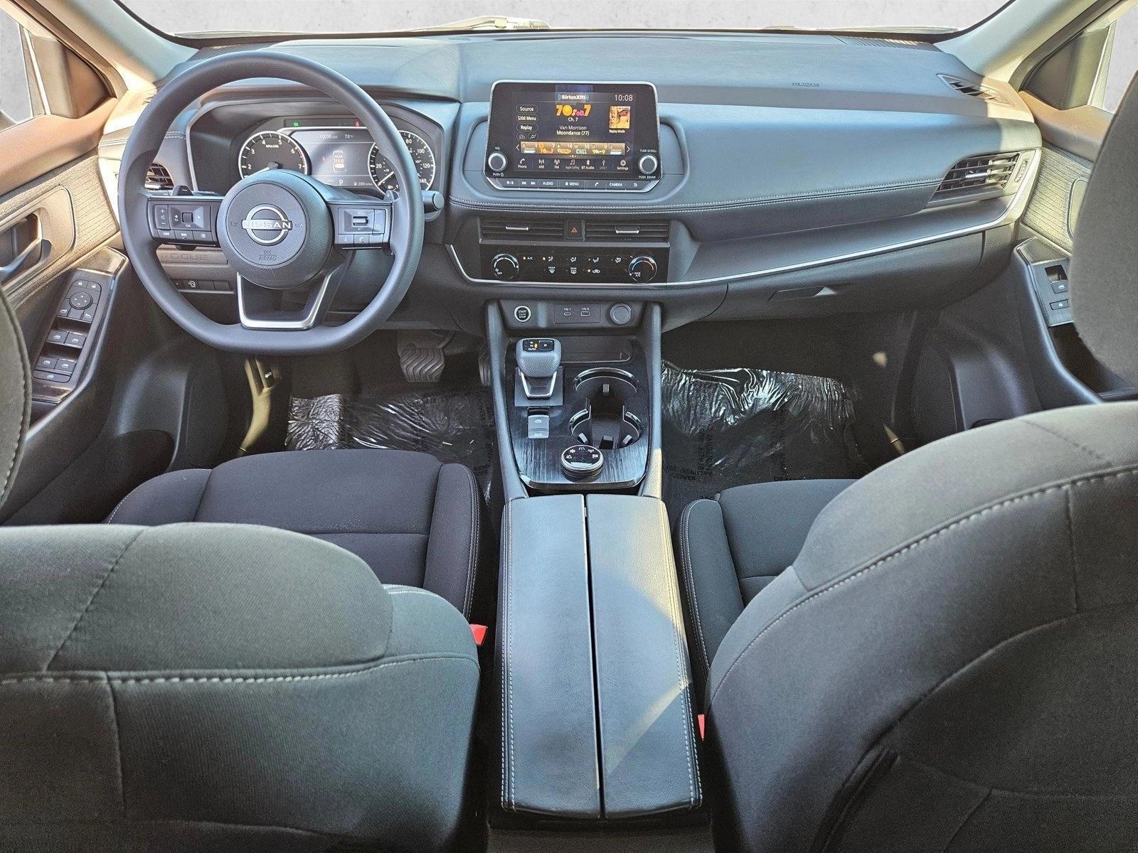 Thumbnail: 2023 Nissan Rogue - 4