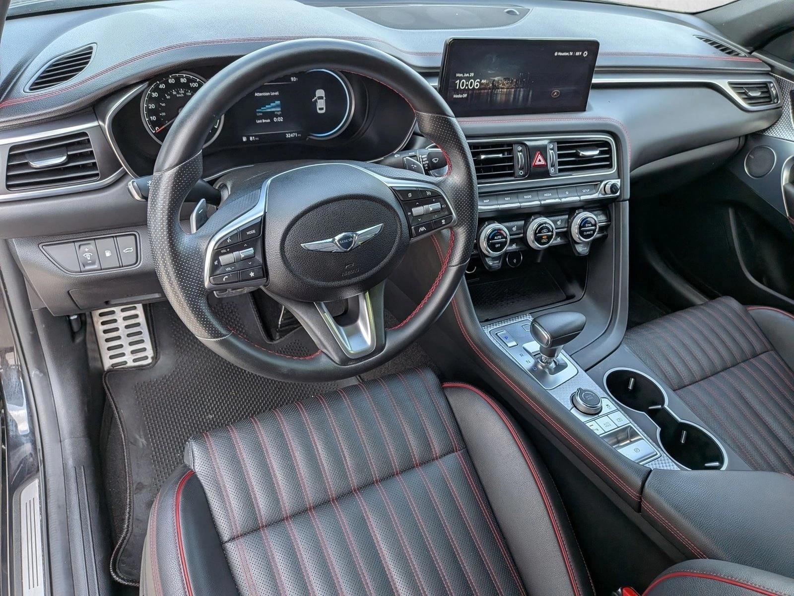 Thumbnail: 2023 Genesis G70 - 3