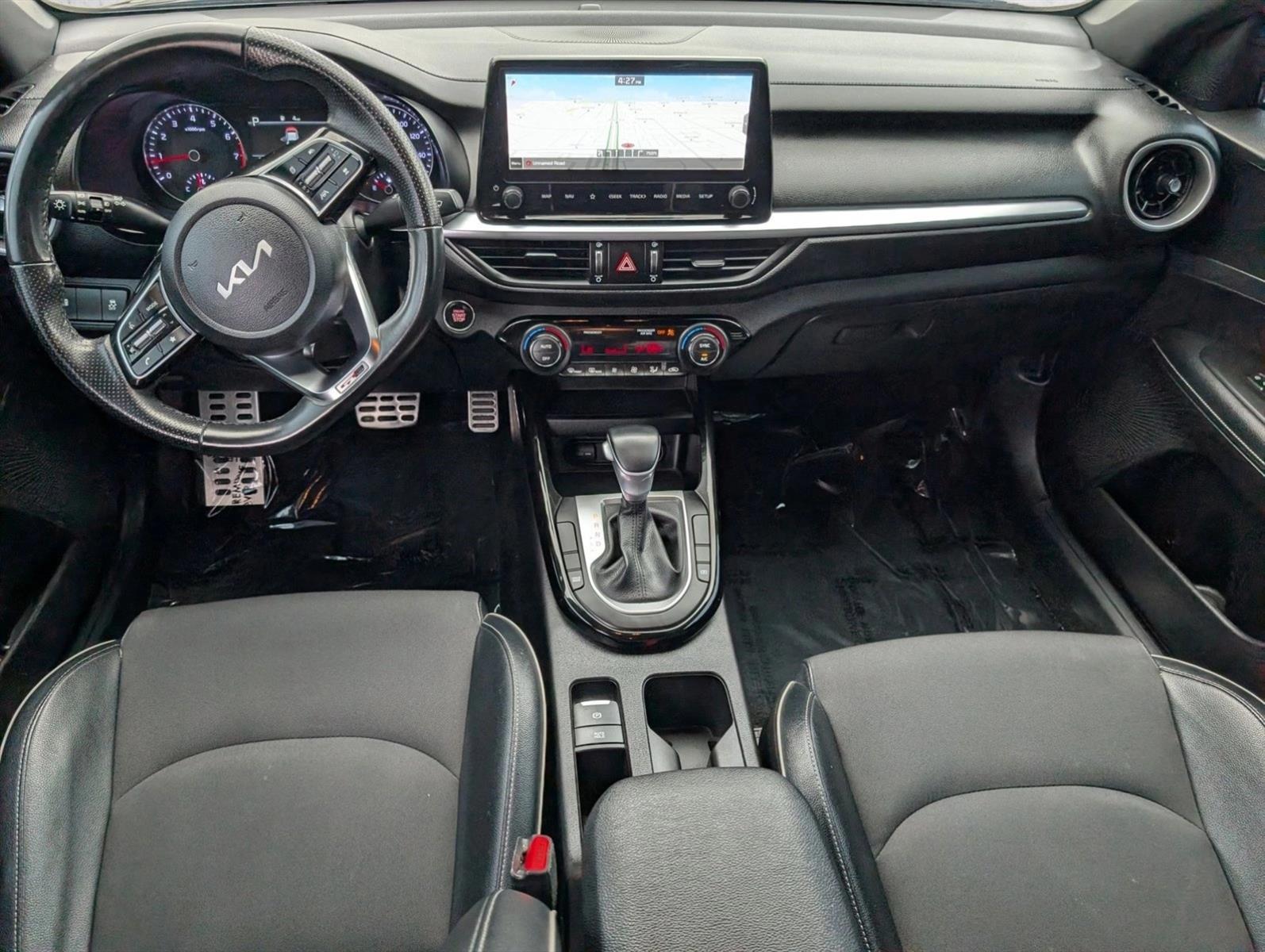 Thumbnail: 2022 Kia Forte - 3