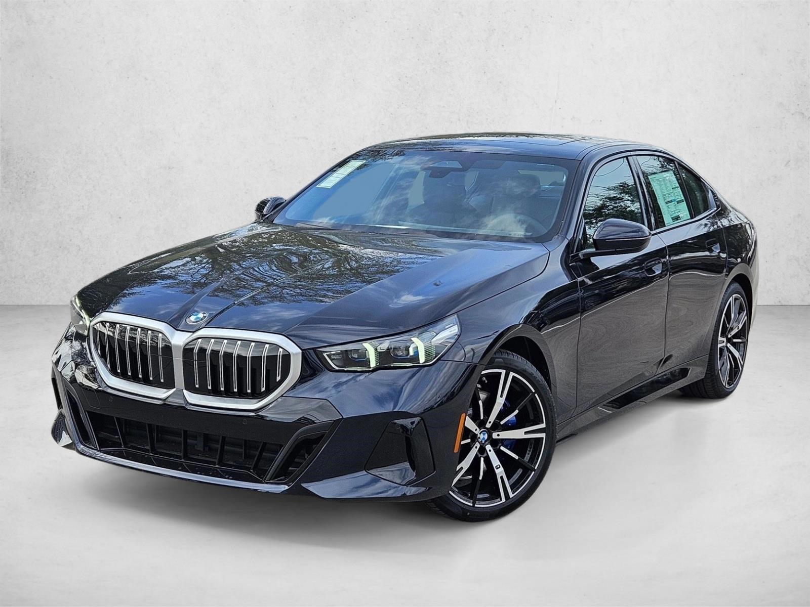Thumbnail: 2026 BMW 5 Series - 1