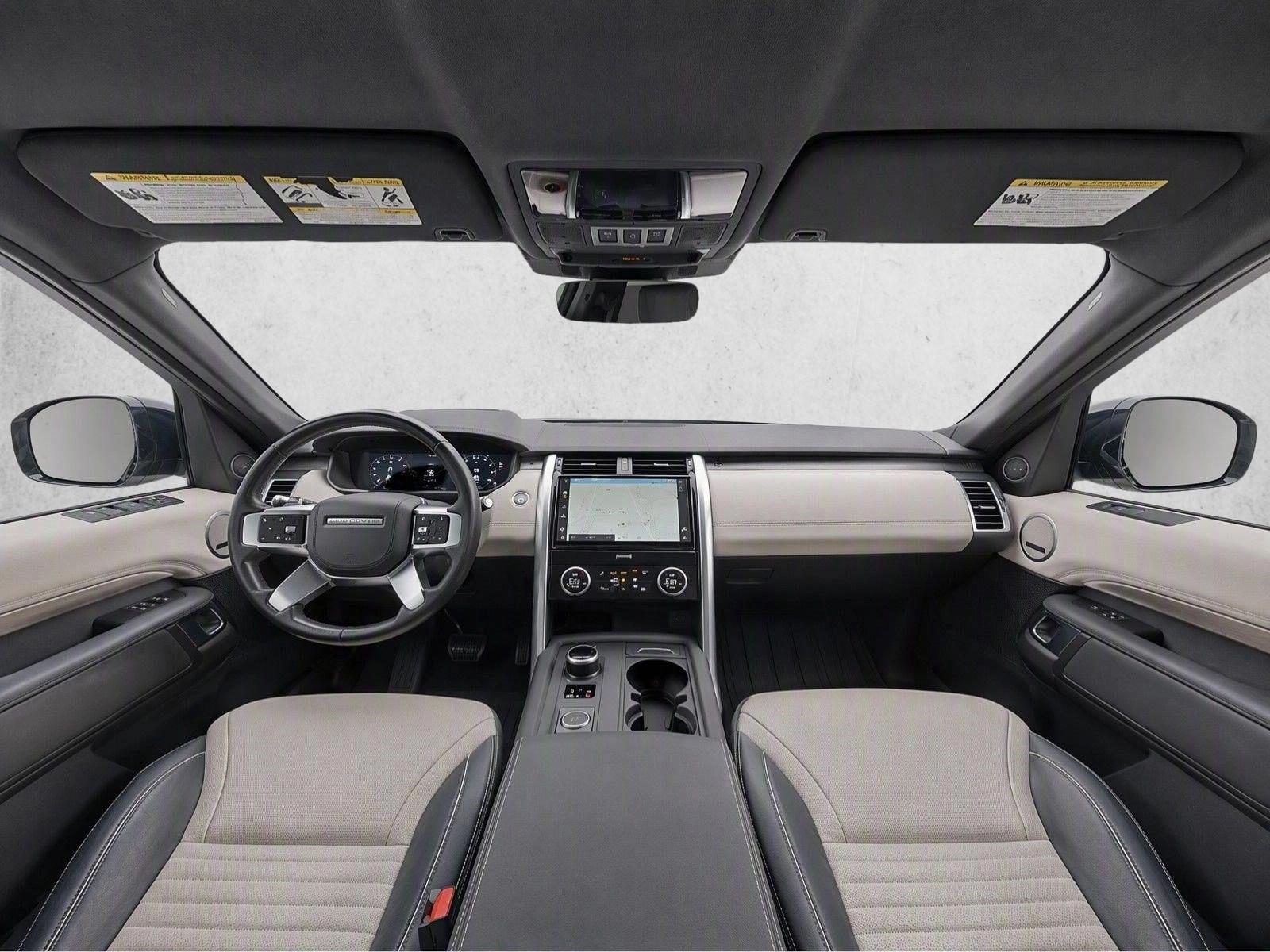 Thumbnail: 2021 Land Rover Discovery - 4
