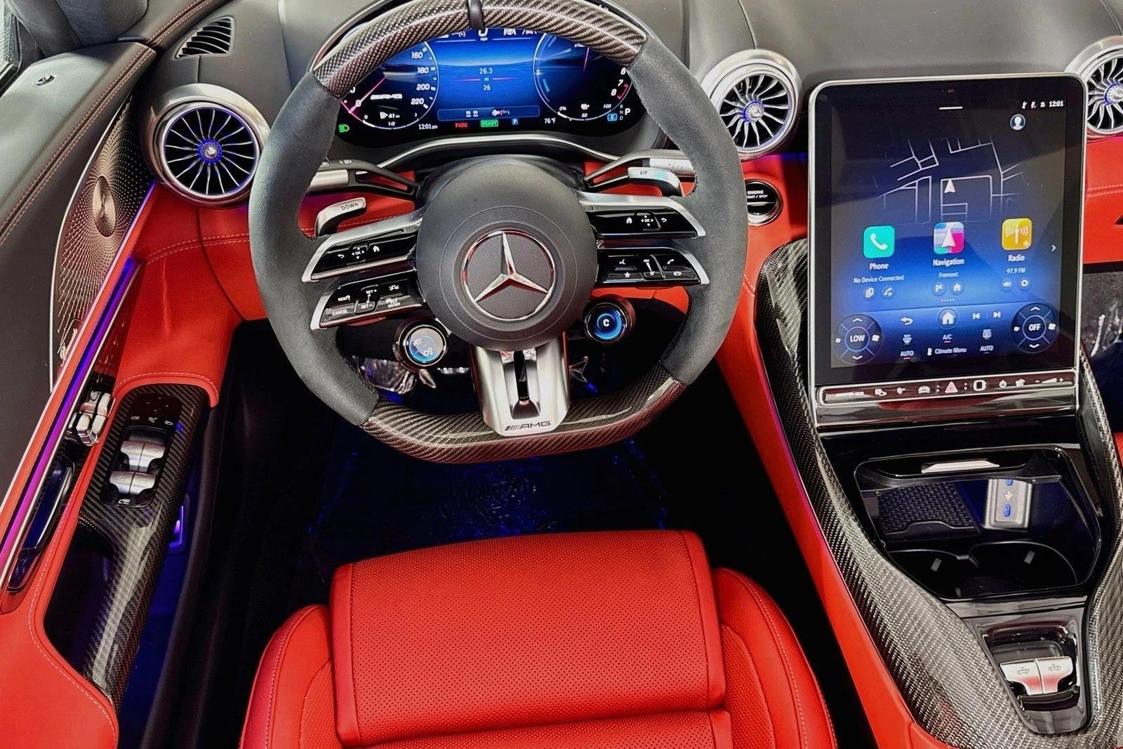 Thumbnail: 2026 Mercedes-Benz SL-Class - 3