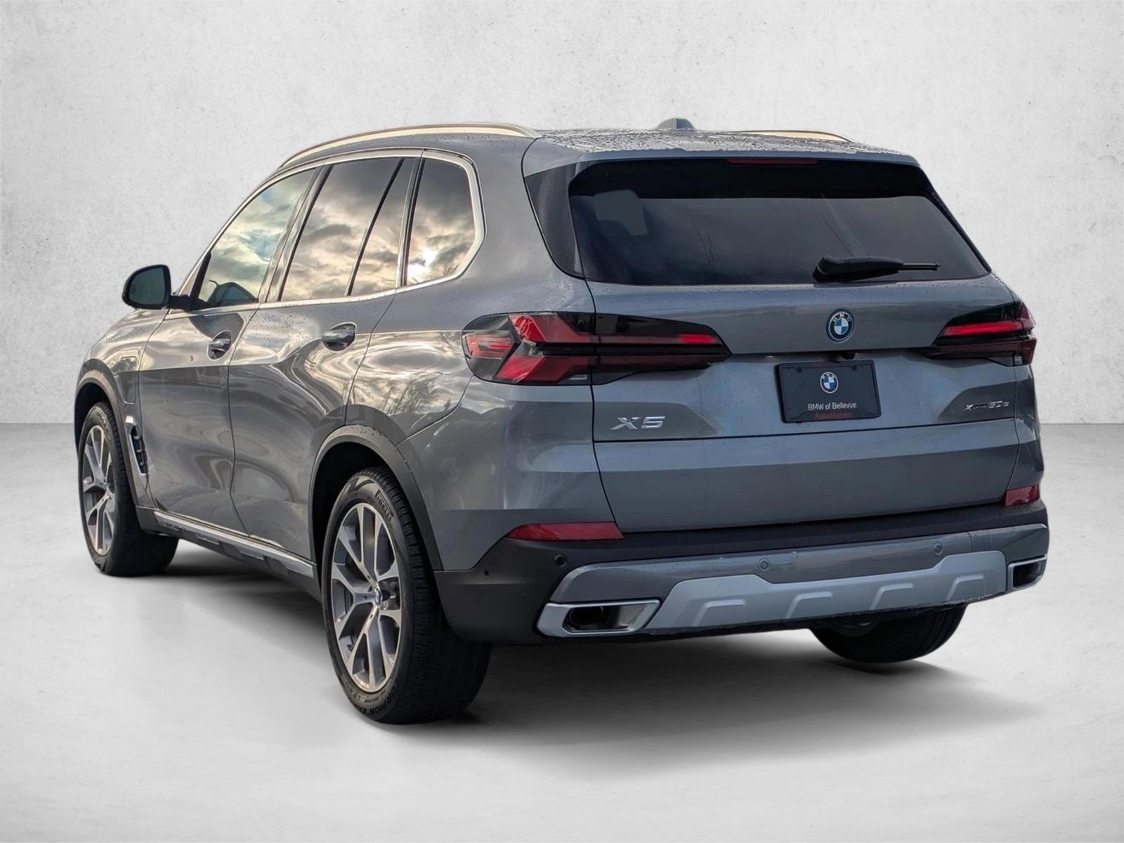2026 BMW X5 50e - Photo 8