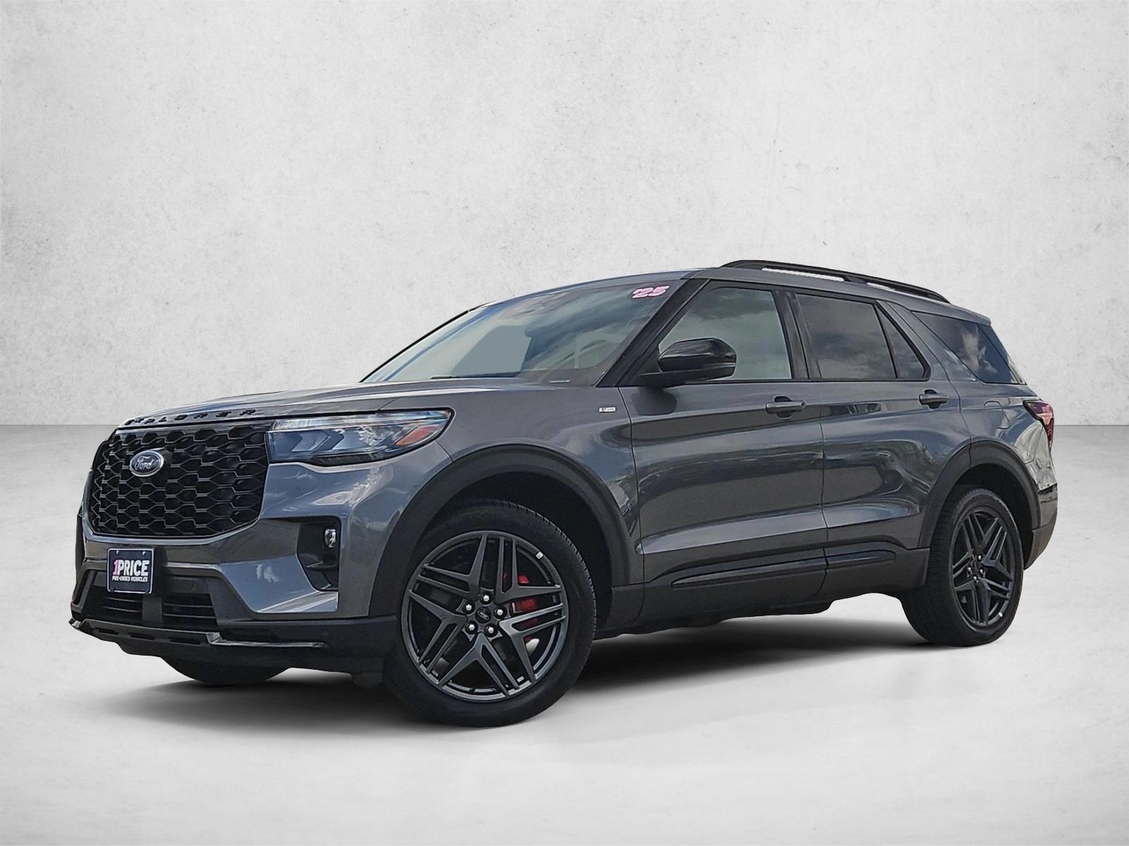2025 Ford Explorer ST-LINE 4WD (PL535)'s photo