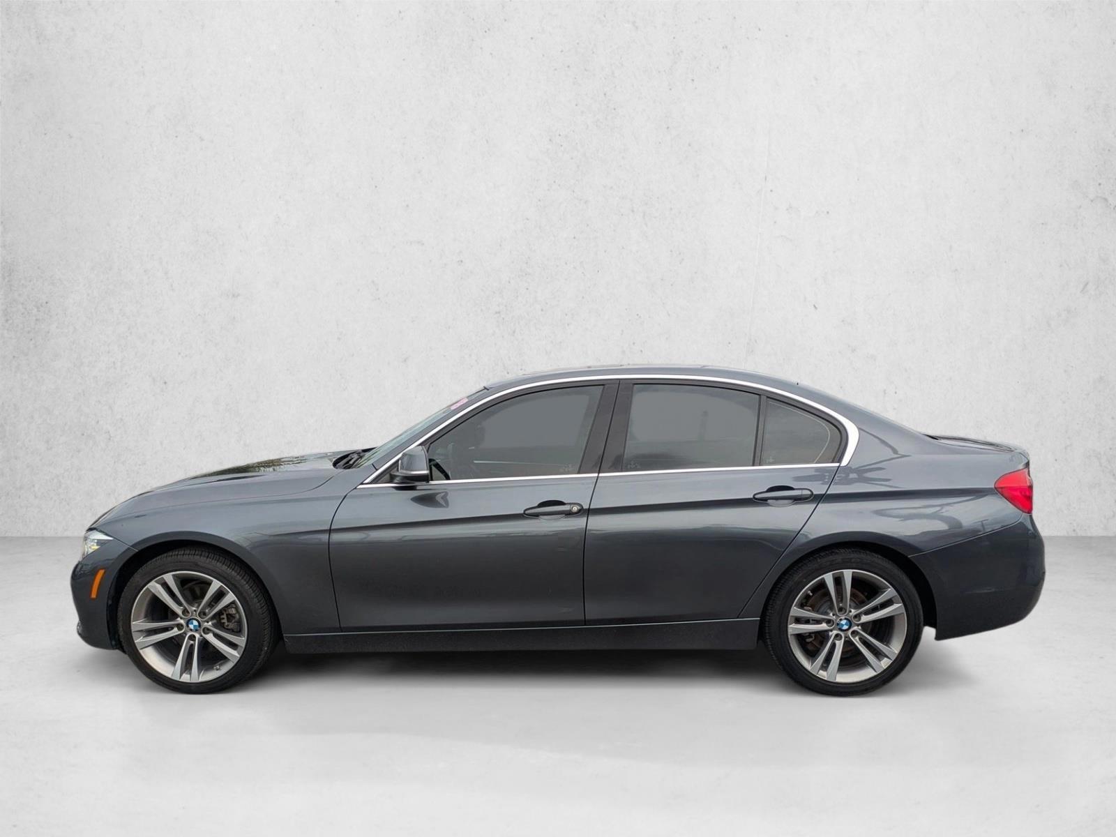 Thumbnail: 2018 BMW 3 Series - 2