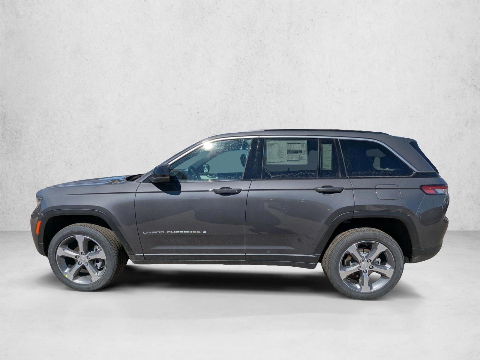 Thumbnail: 2026 Jeep Grand Cherokee - 2