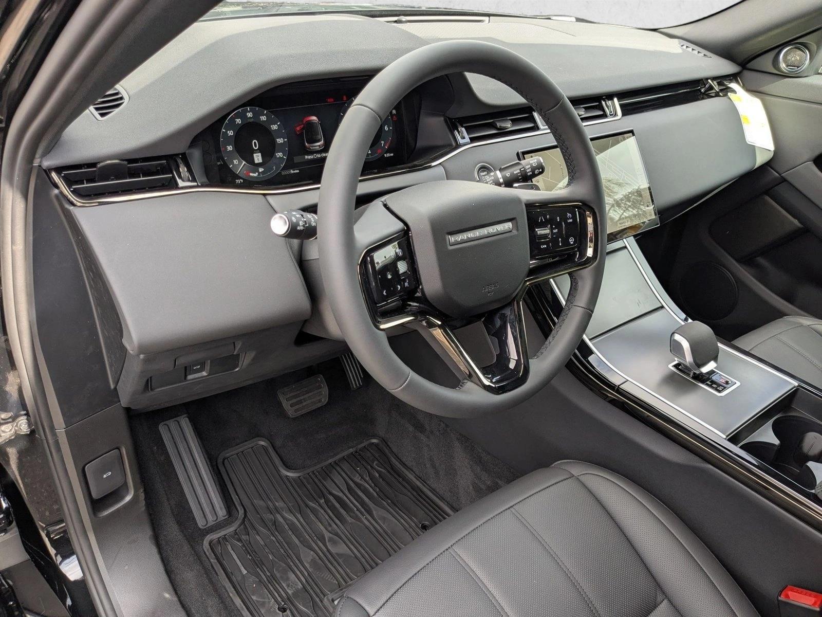 Thumbnail: 2026 Land Rover Range Rover Evoque - 3