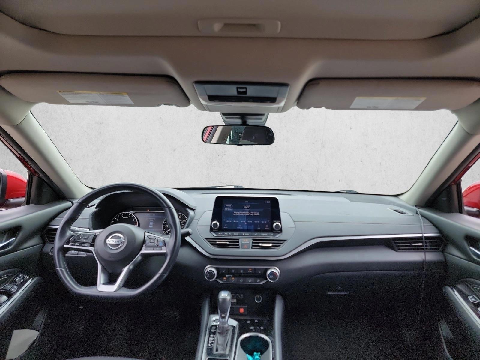 Thumbnail: 2021 Nissan Altima - 3
