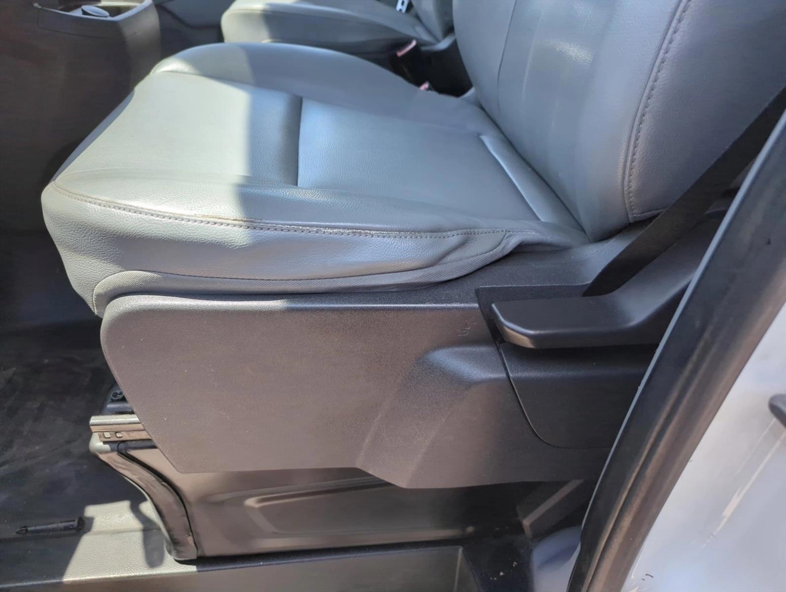 Thumbnail: 2018 Ford Transit Series - 3