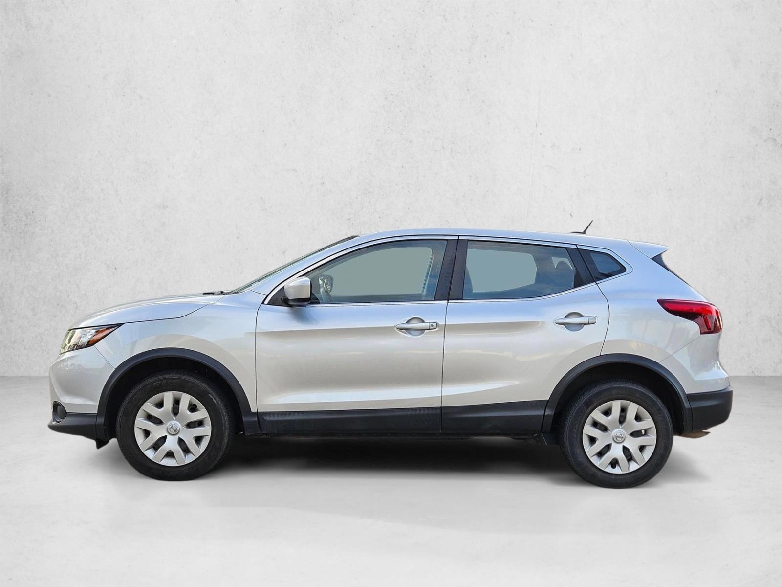 Thumbnail: 2018 Nissan Rogue Sport - 2