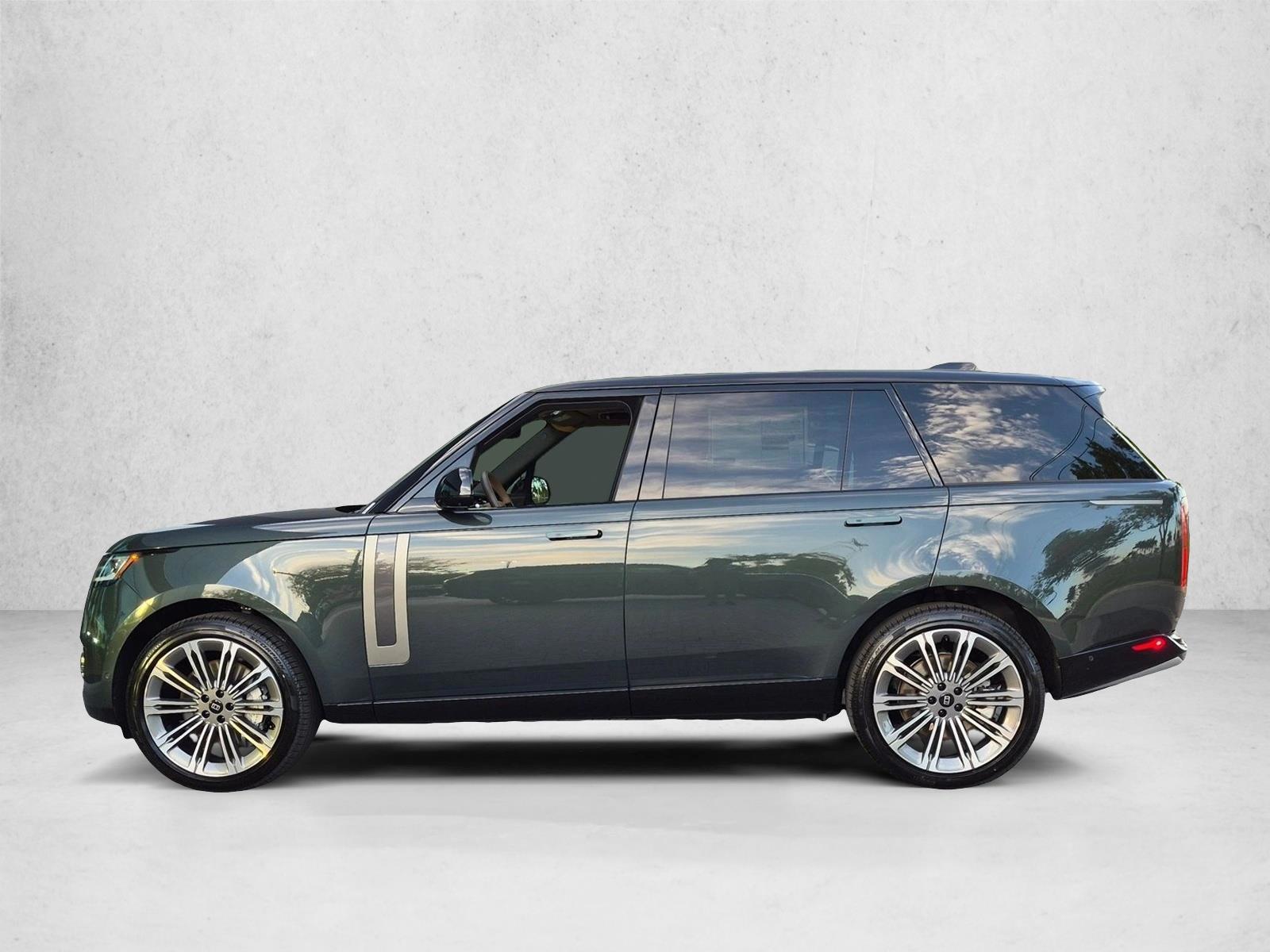 Thumbnail: 2027 Land Rover Range Rover - 2