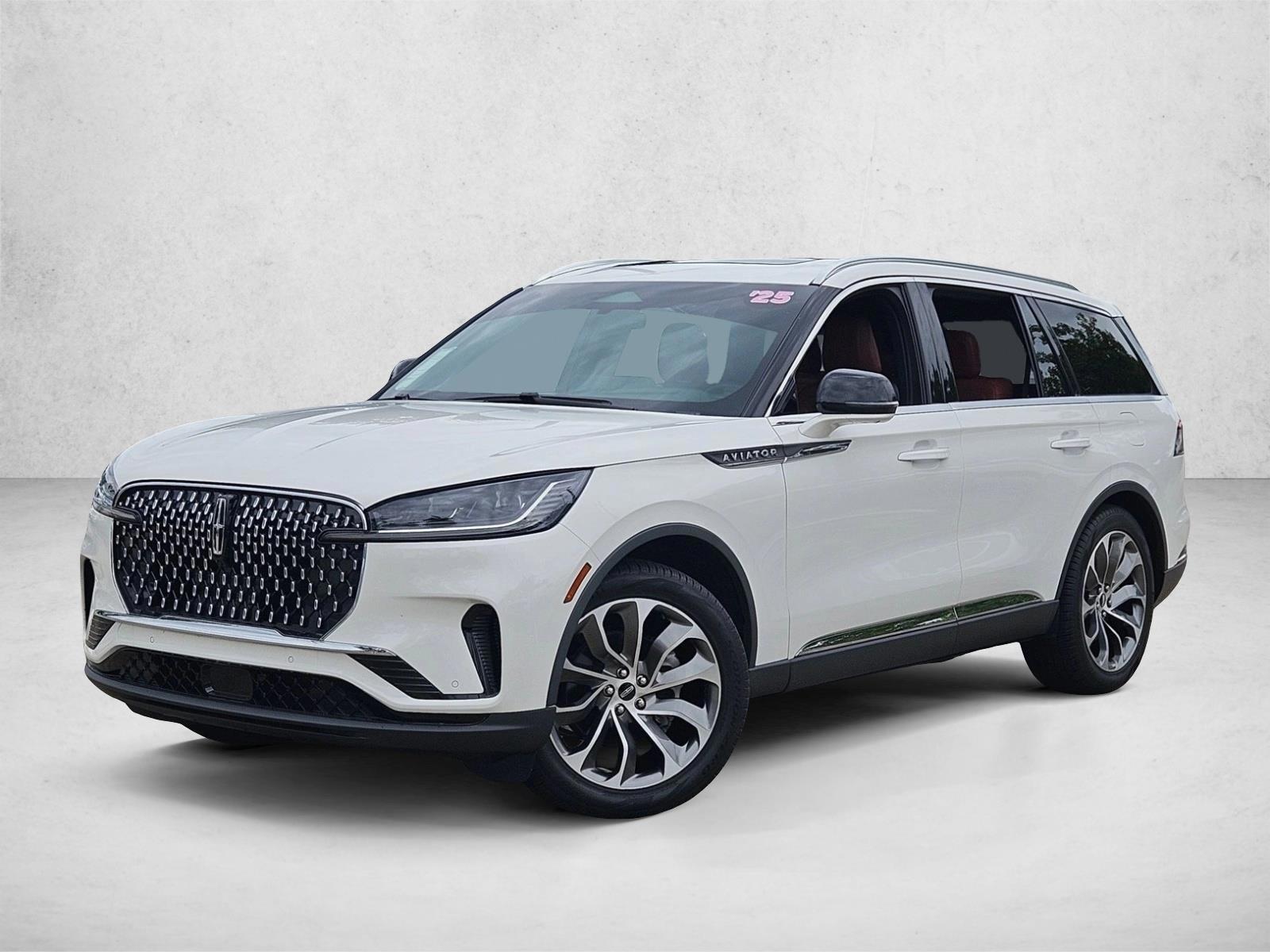 Thumbnail: 2025 Lincoln Aviator - 1