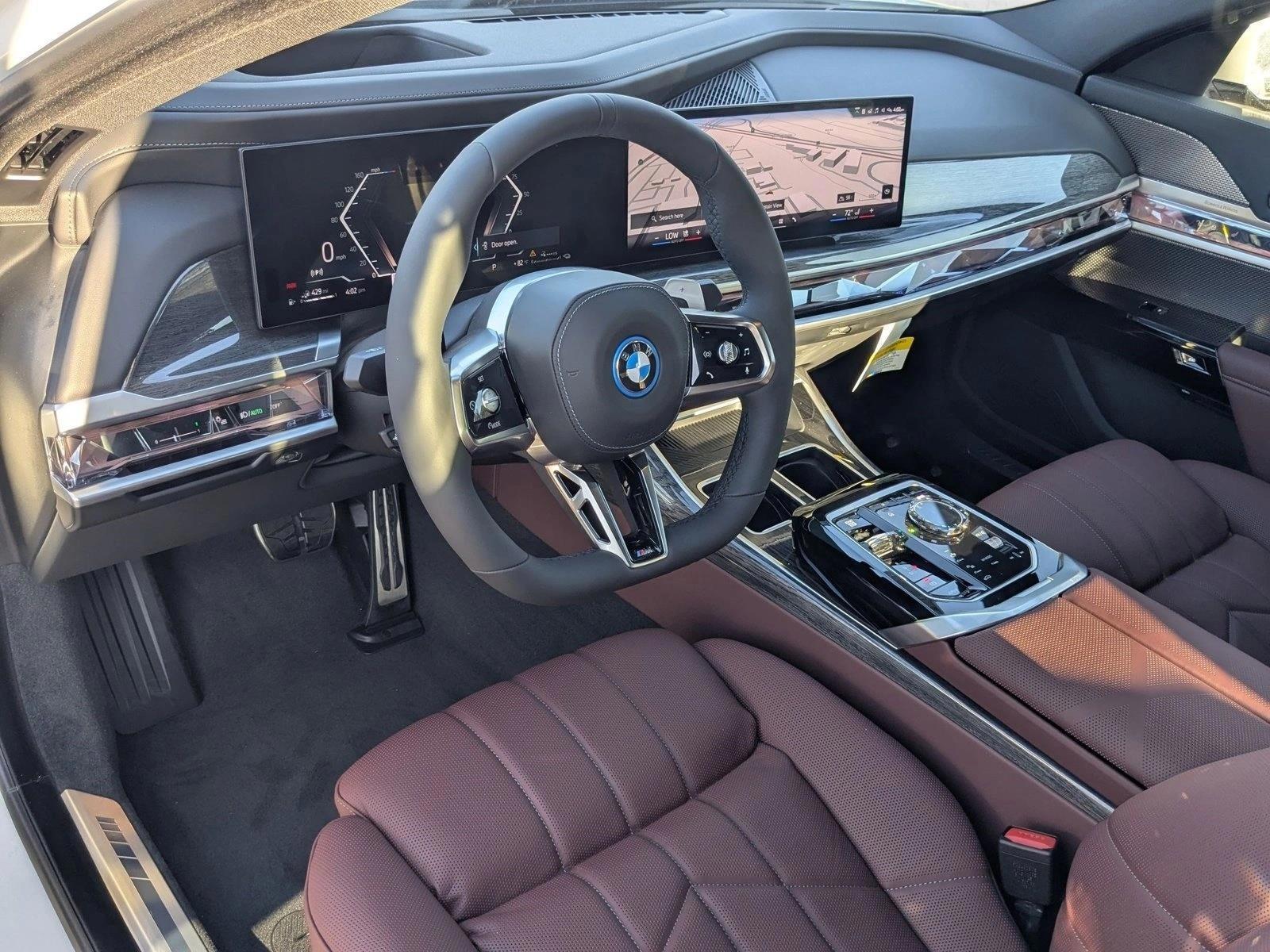 Thumbnail: 2026 BMW 7 Series - 3