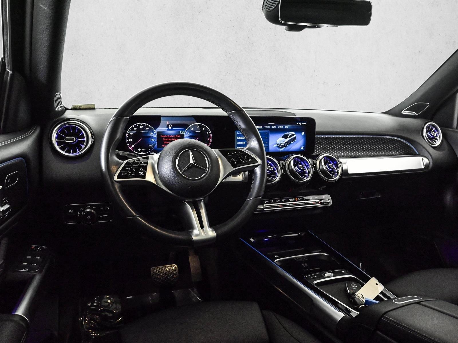 Thumbnail: 2024 Mercedes-Benz GLB - 3