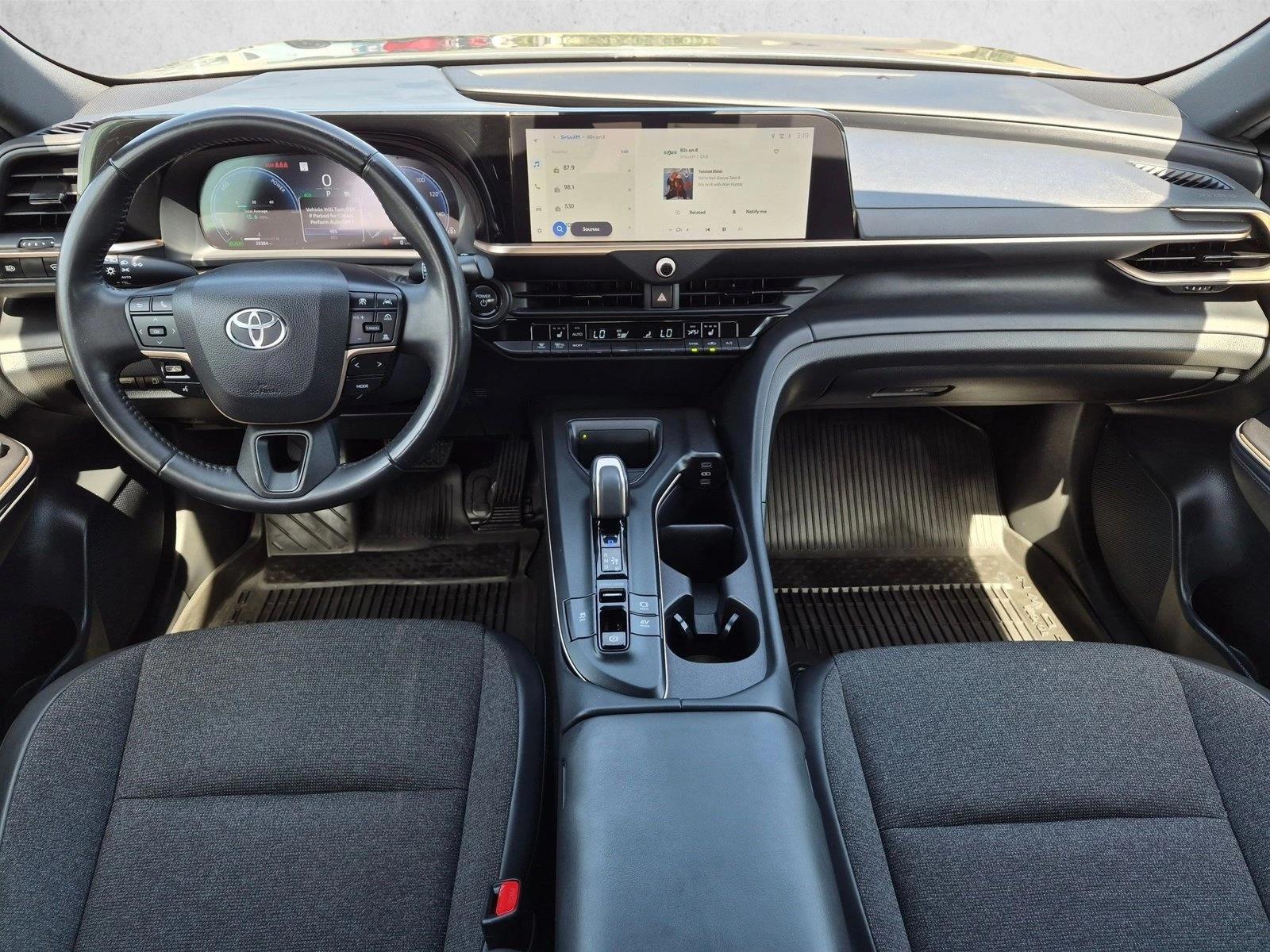 Thumbnail: 2023 Toyota Crown - 3
